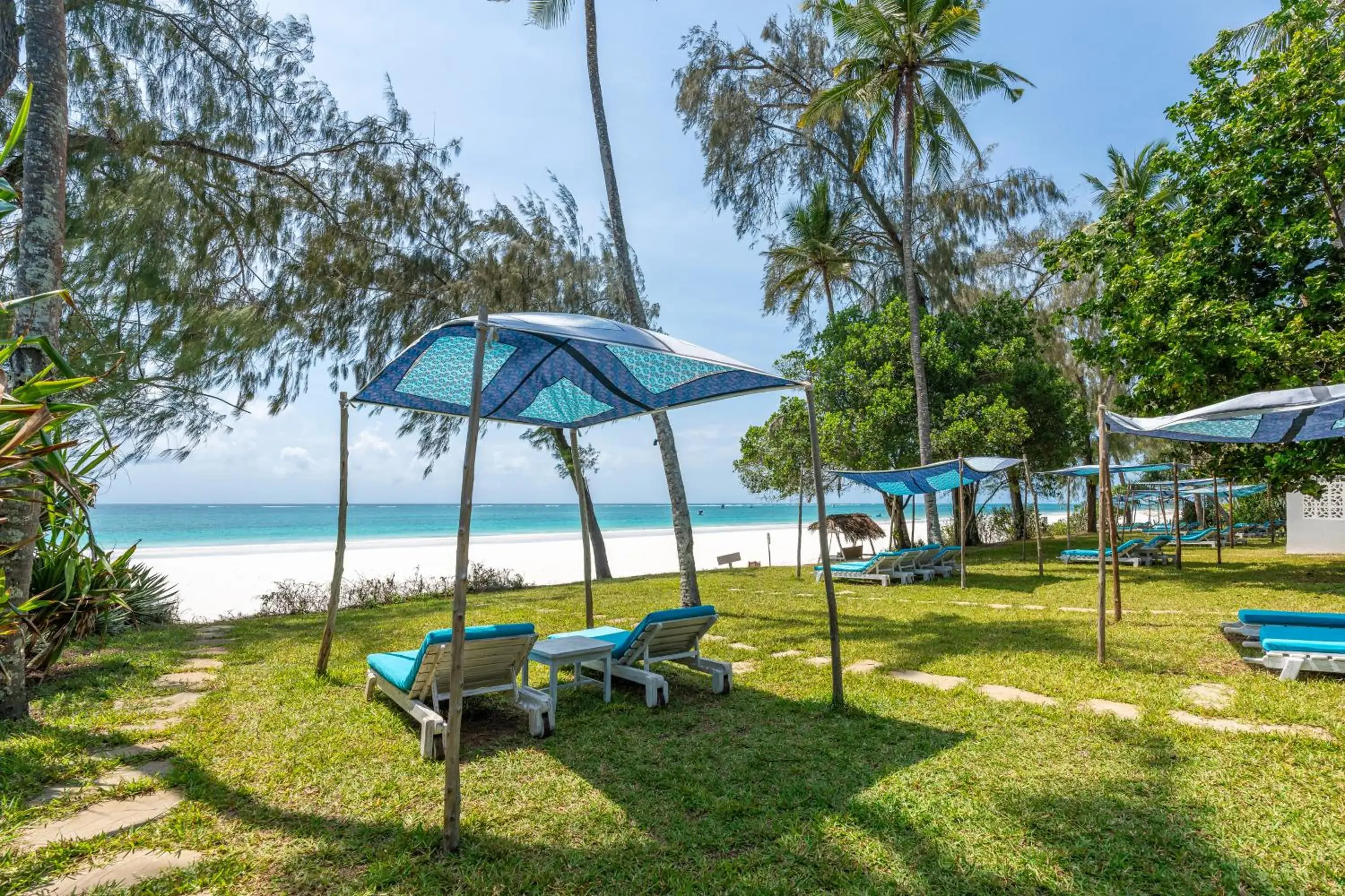 Nomad Beach Resort Nomad Beach Resort