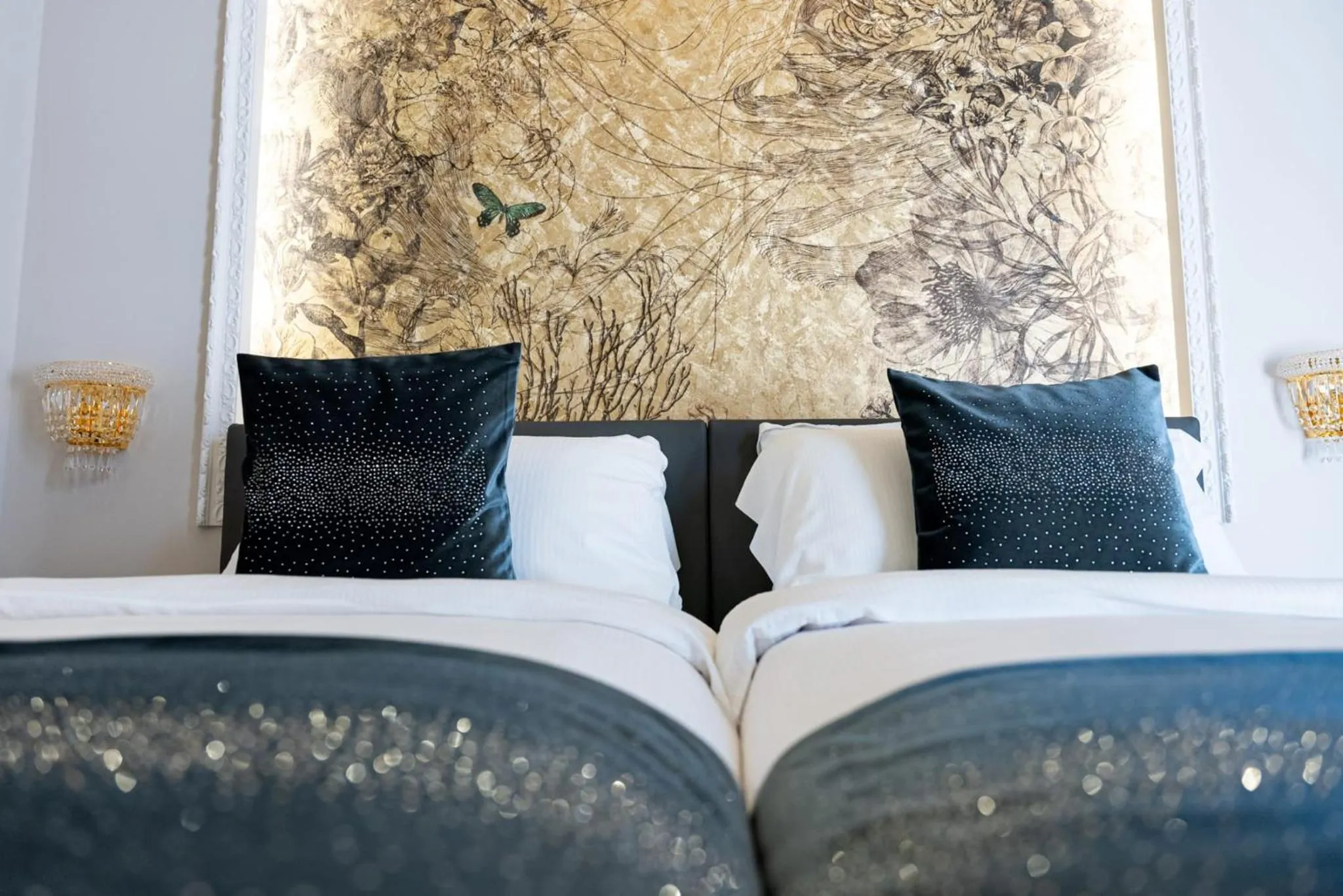 Bed in Queen Cattleya Suite