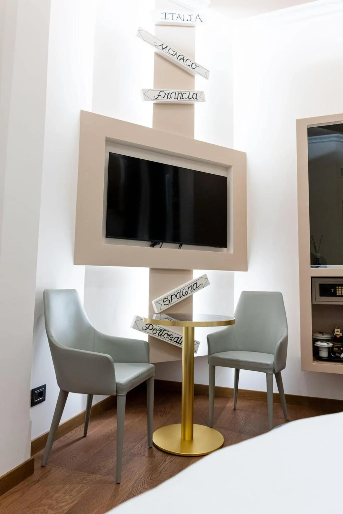 Queen Cattleya Suite