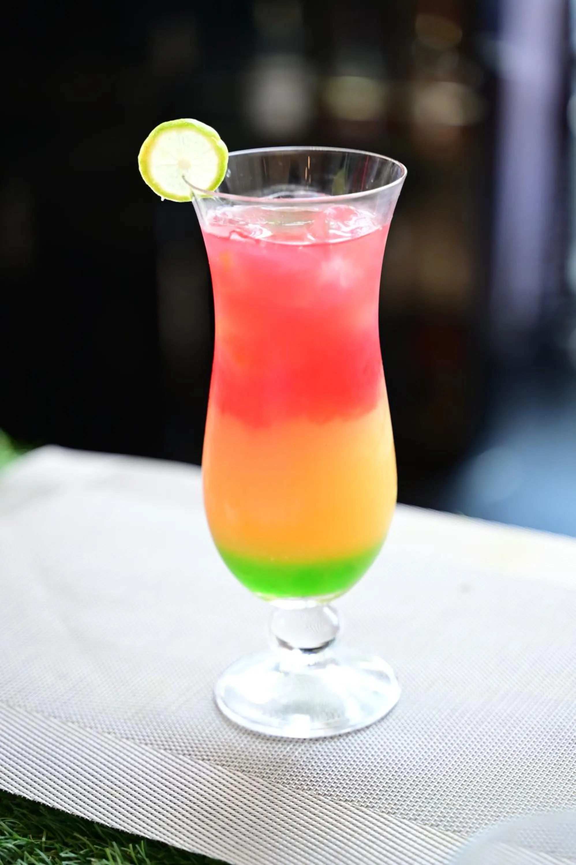 Restaurant/places to eat in Novotel Kolkata Hotel and Residences