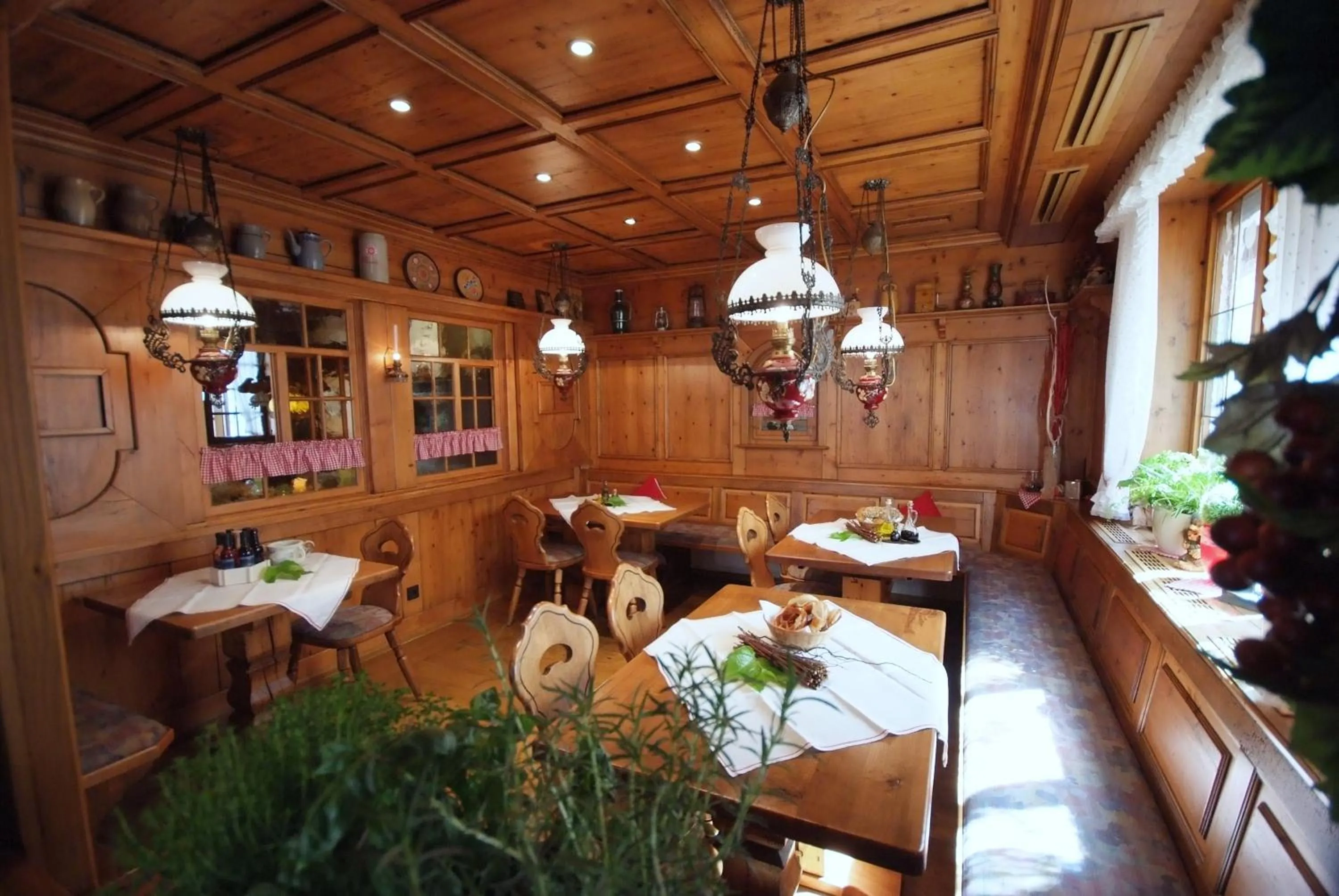 Restaurant/places to eat in Löwen Hotel & Restaurant