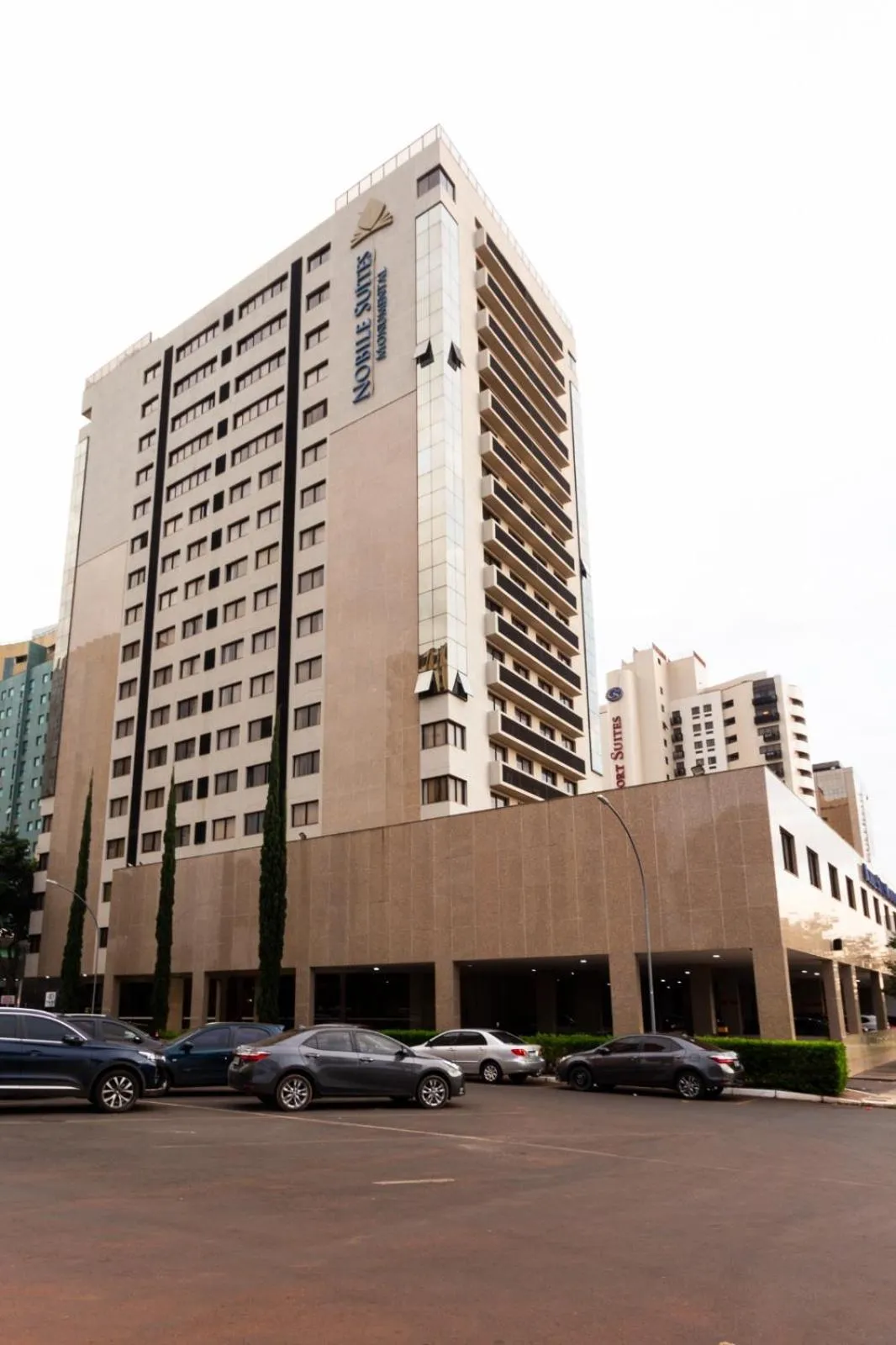 Property building in Apartamento, Nobile Suítes Monumental , localização e conforto