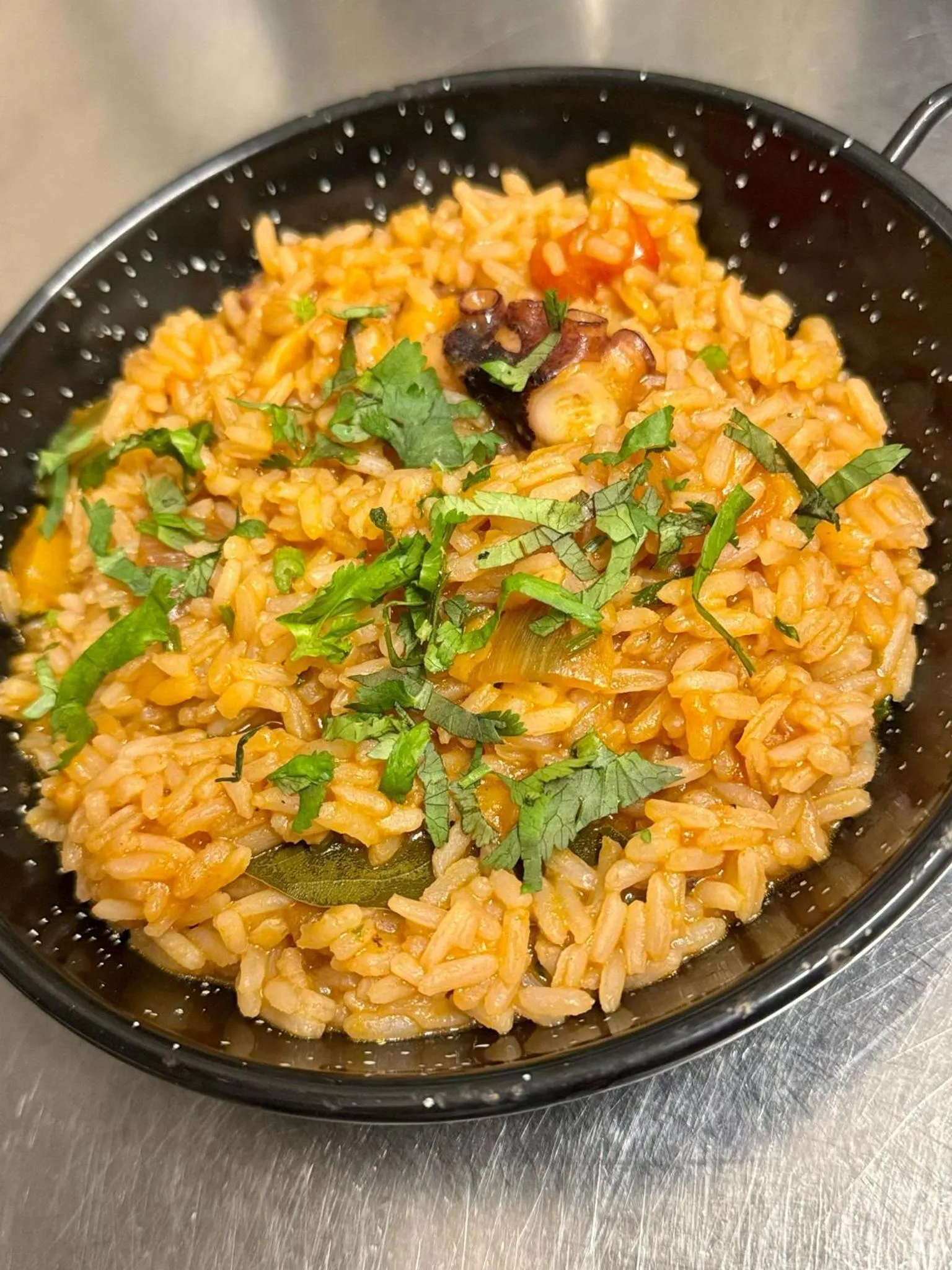 Restaurant/places to eat in Golden Lisbon Hotel