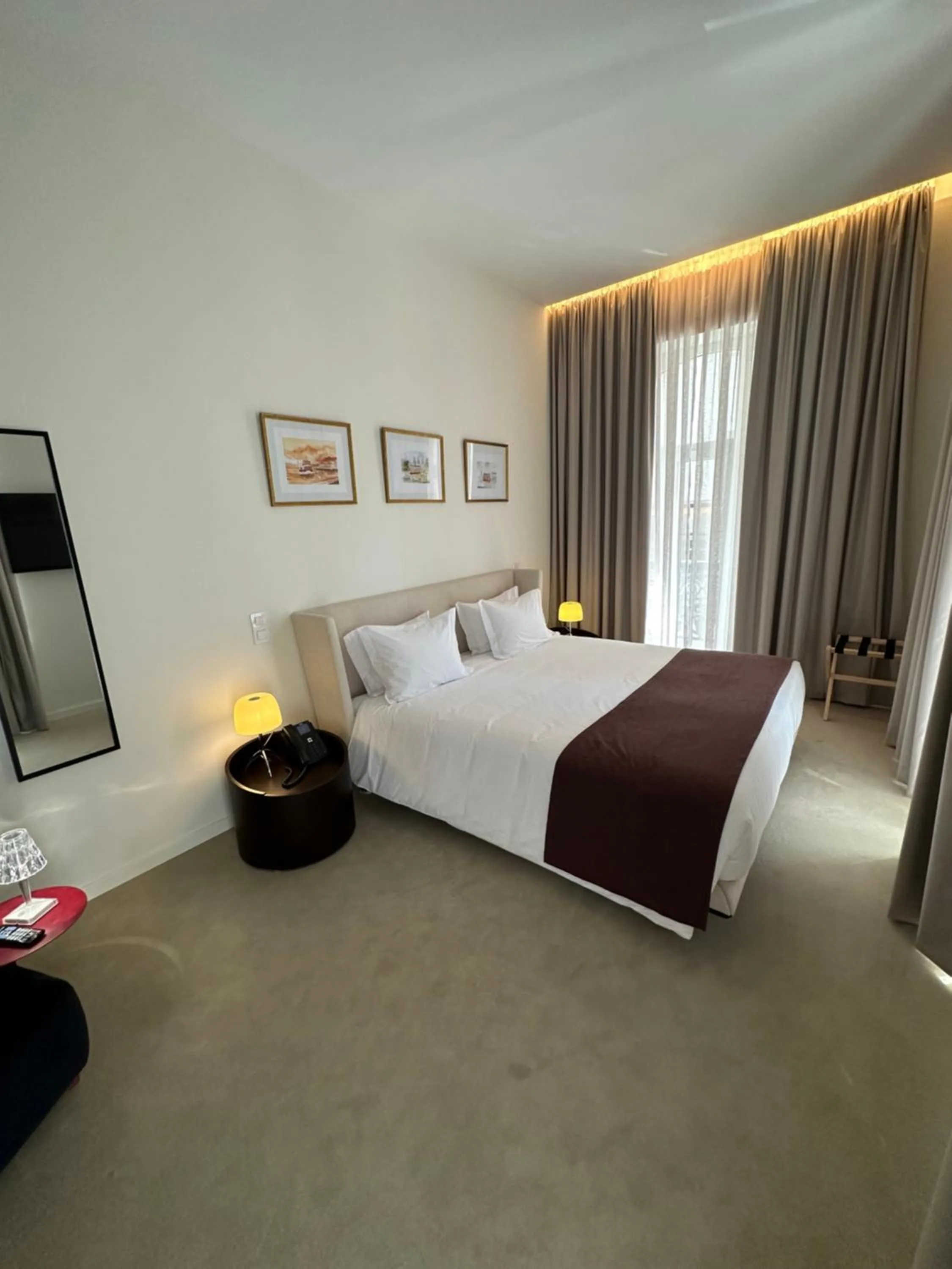 Bed in Golden Lisbon Hotel