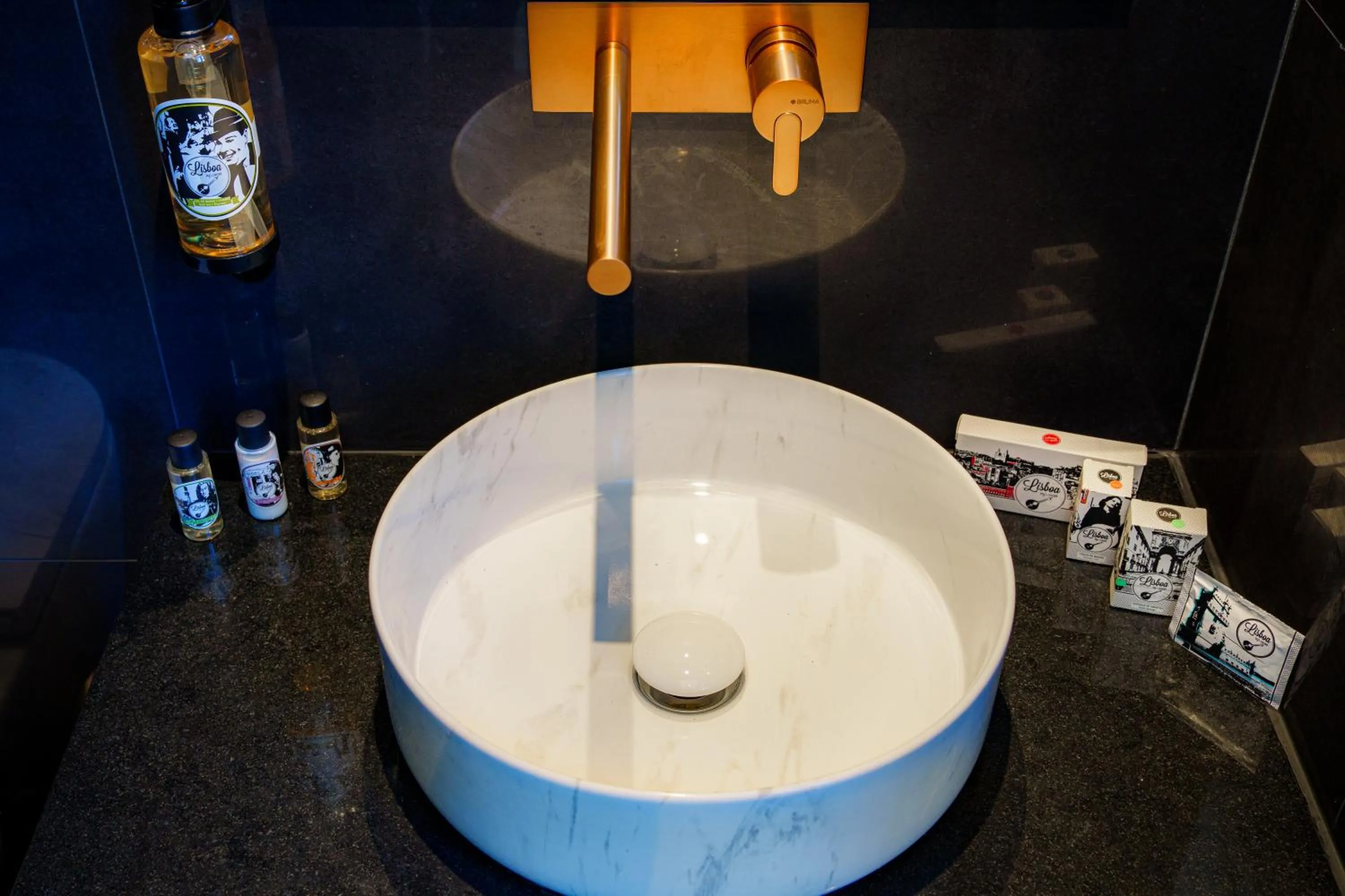 Bathroom in Golden Lisbon Hotel