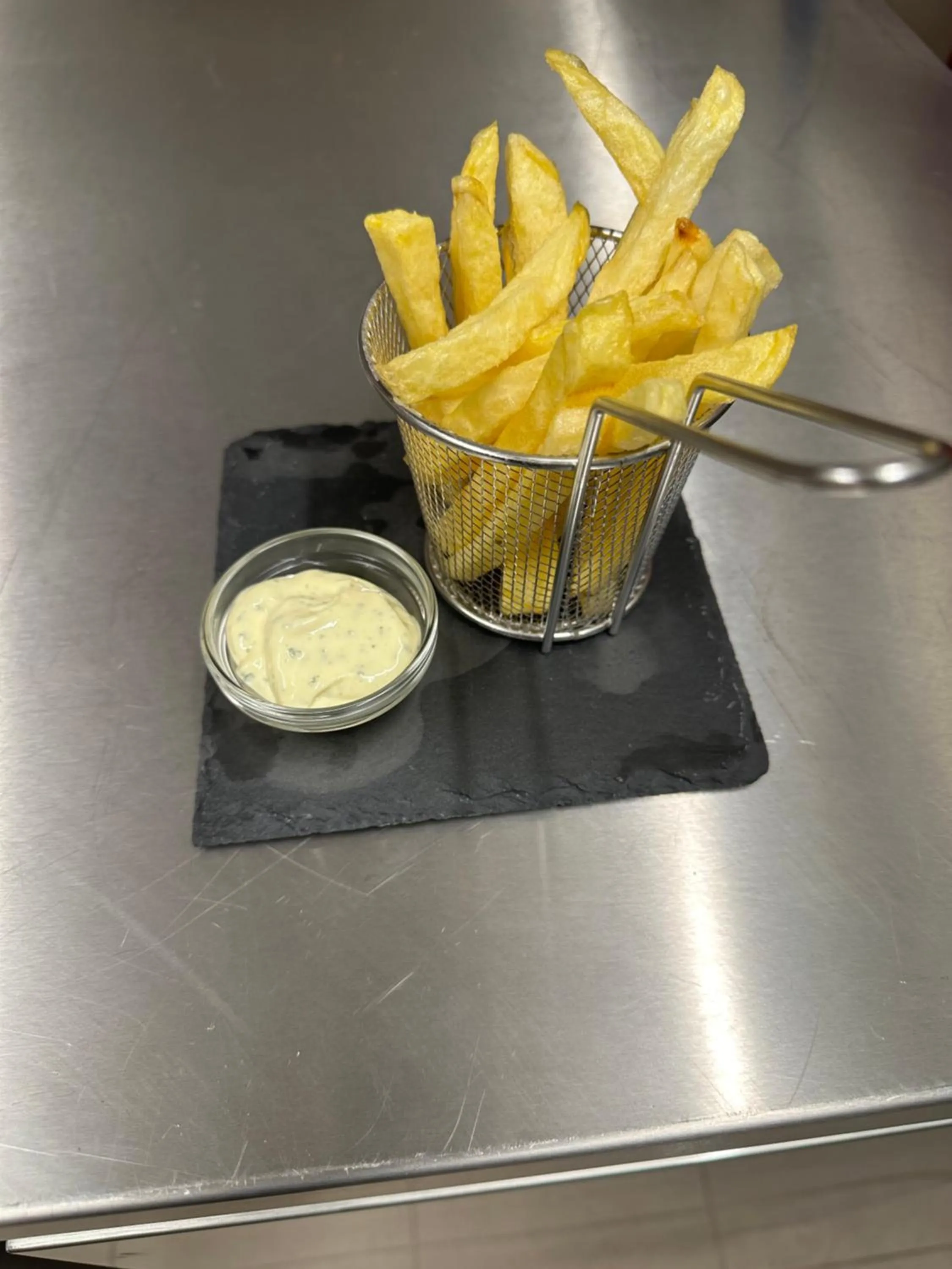 Restaurant/places to eat in Golden Lisbon Hotel