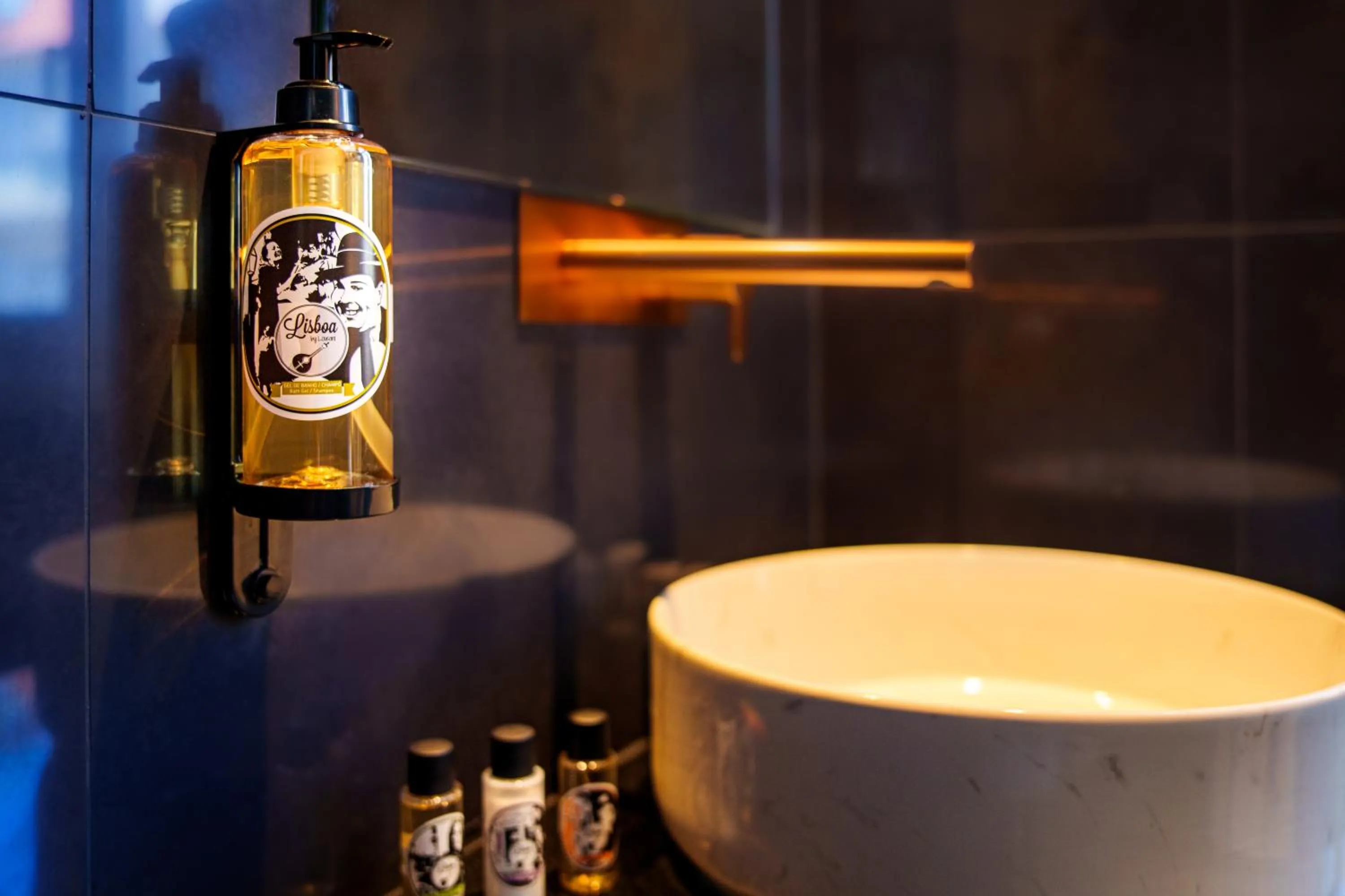 Bathroom in Golden Lisbon Hotel