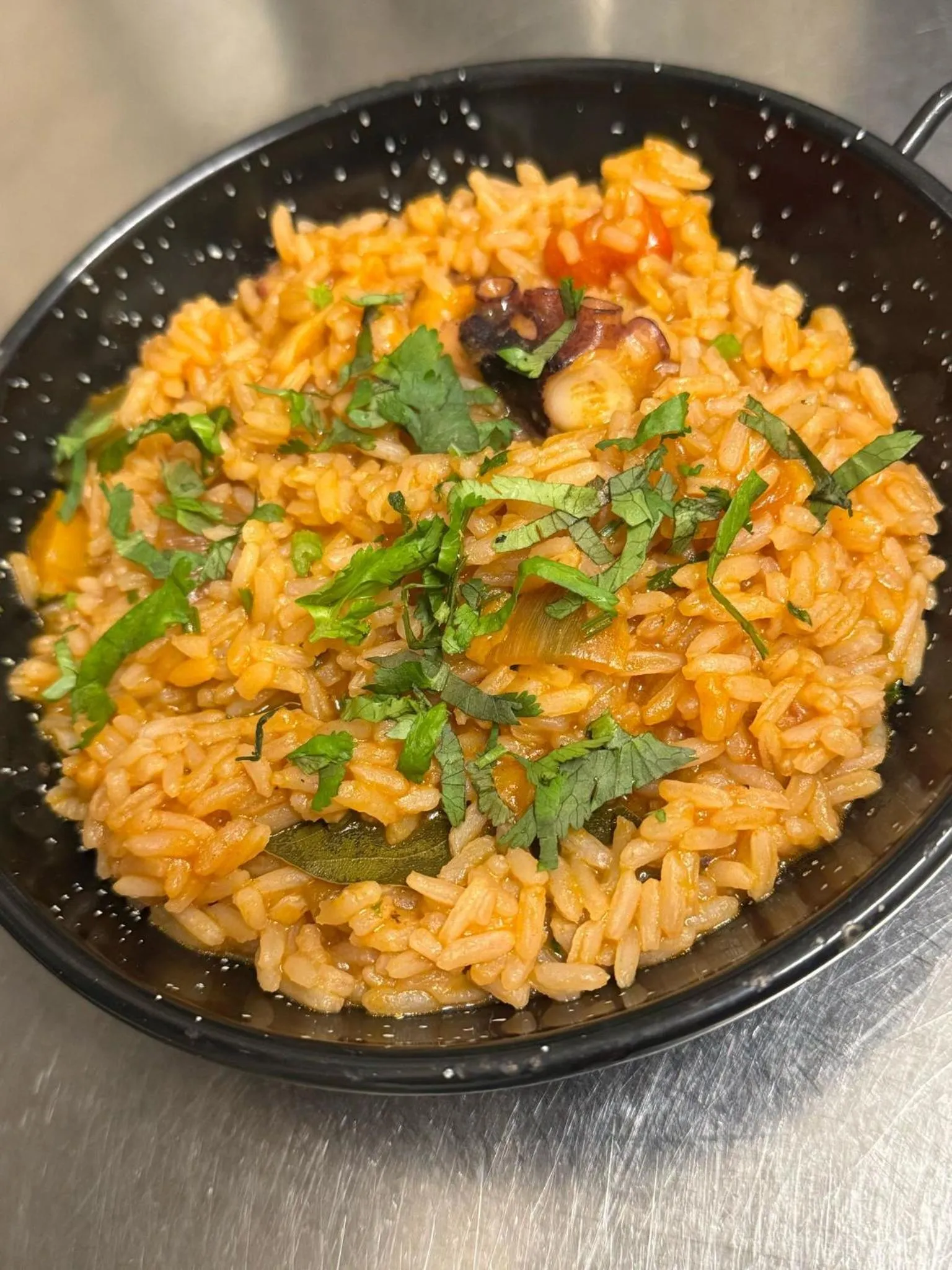 Restaurant/places to eat in Golden Lisbon Hotel