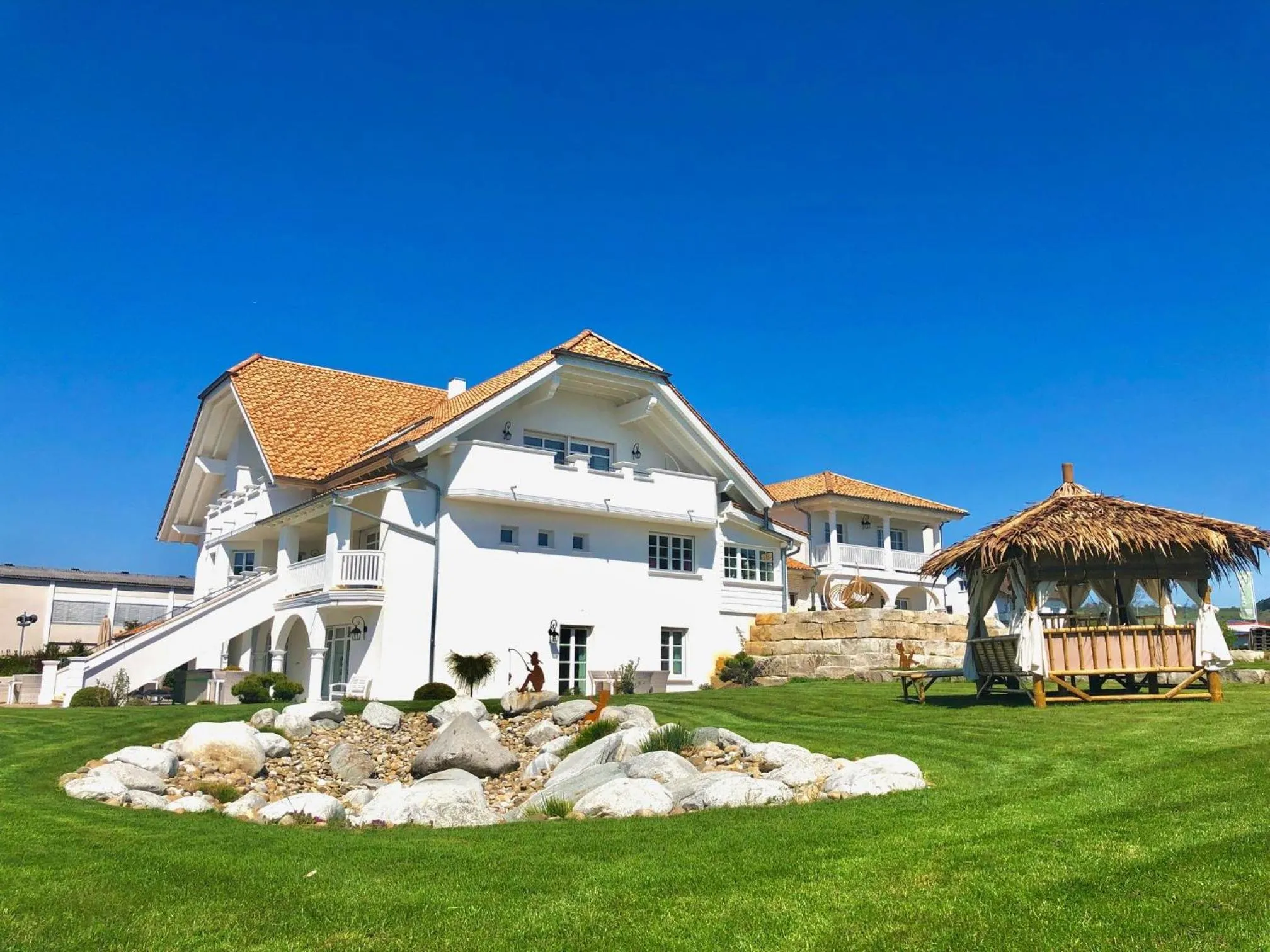 Property building in Belle Maison - Das kleine Hotel