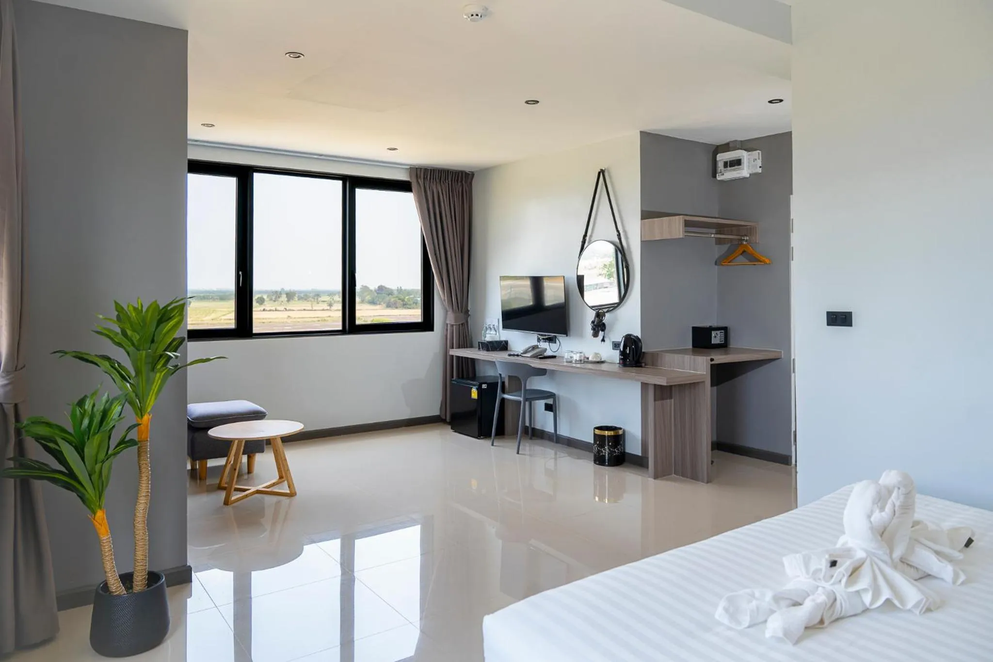 YSW Hotel Lopburi