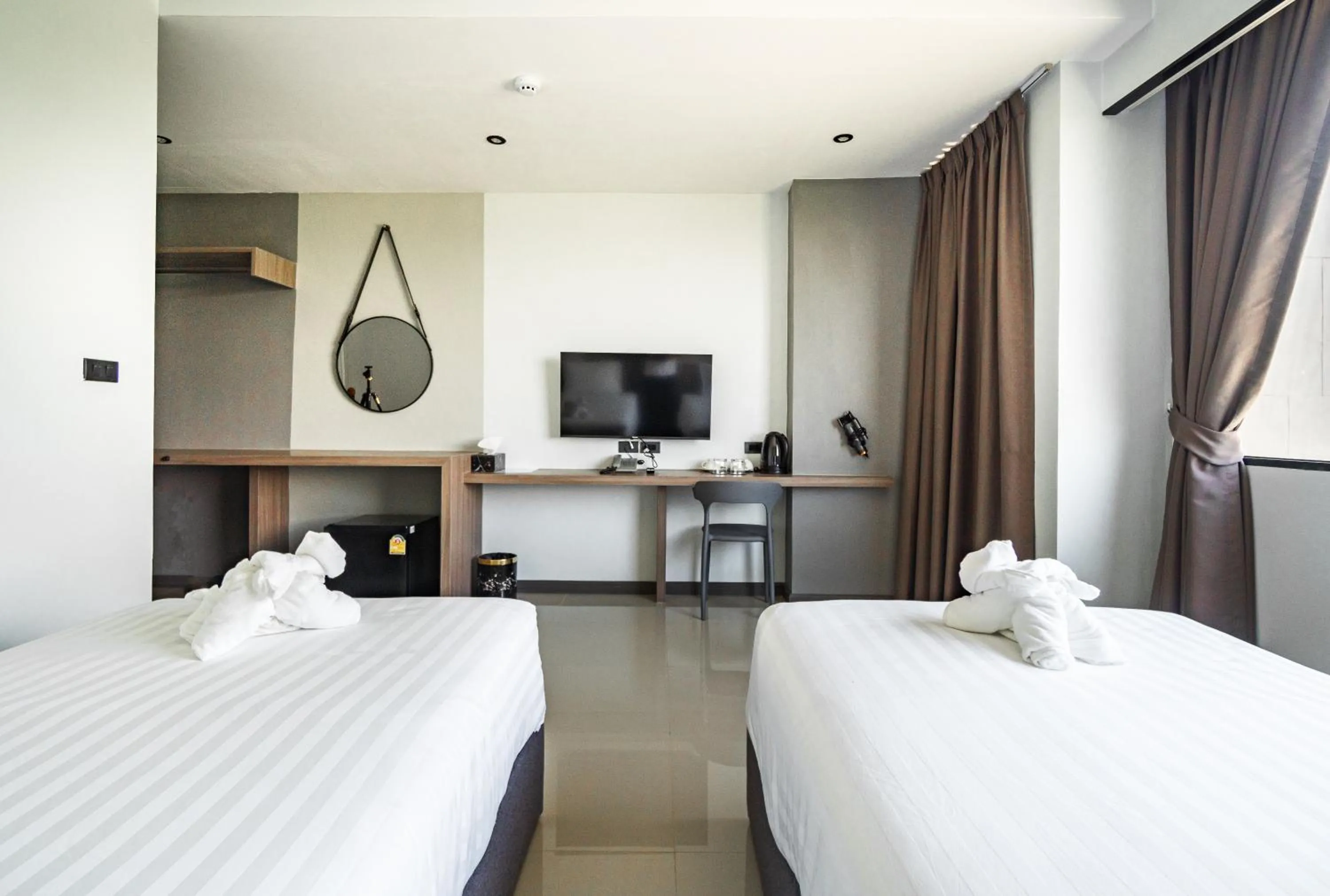 Bed in YSW Hotel Lopburi