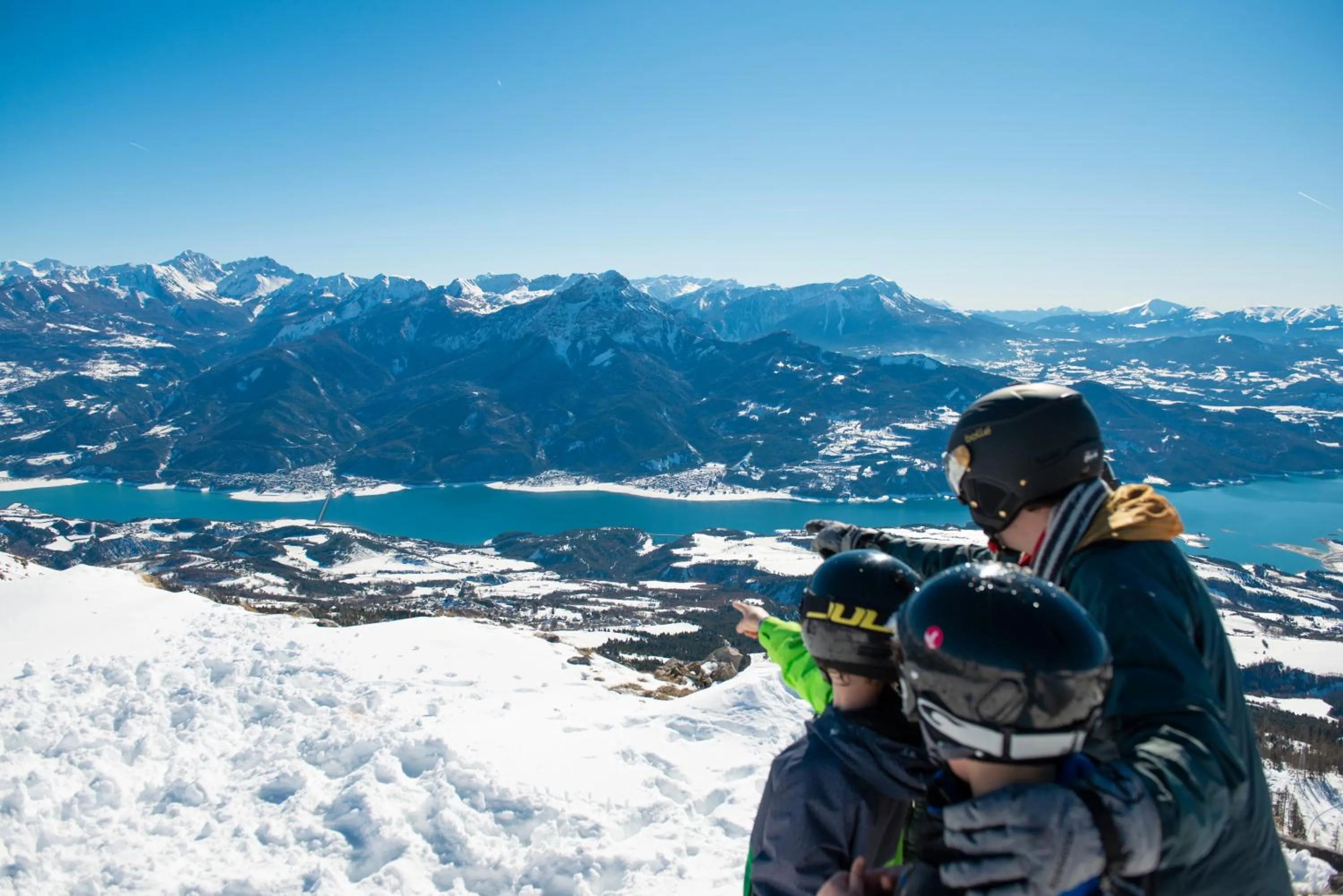 Nearby landmark in L'Ecrin du Lac