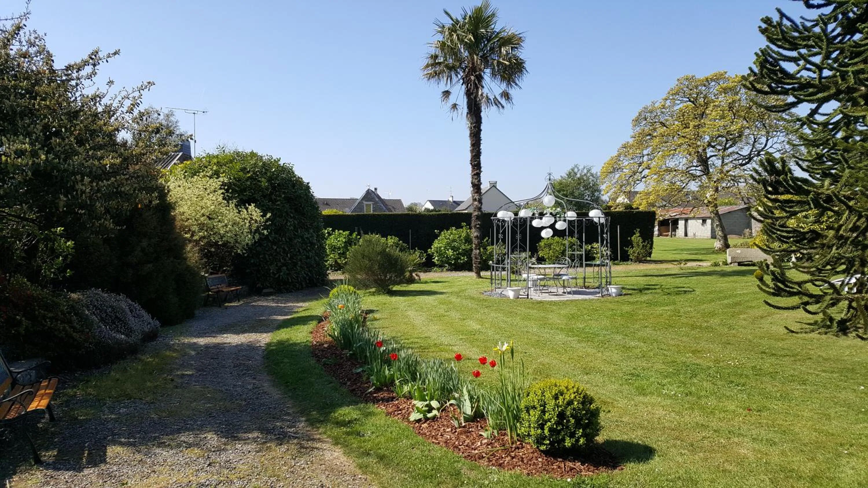 Garden in La Clef Dort