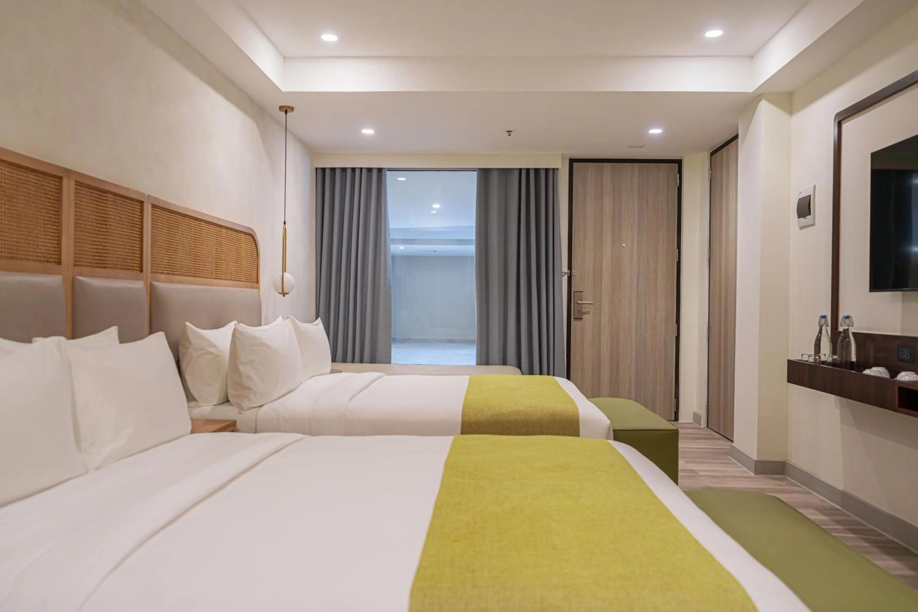 Bedroom, Bed in Mandarin Nest Boracay