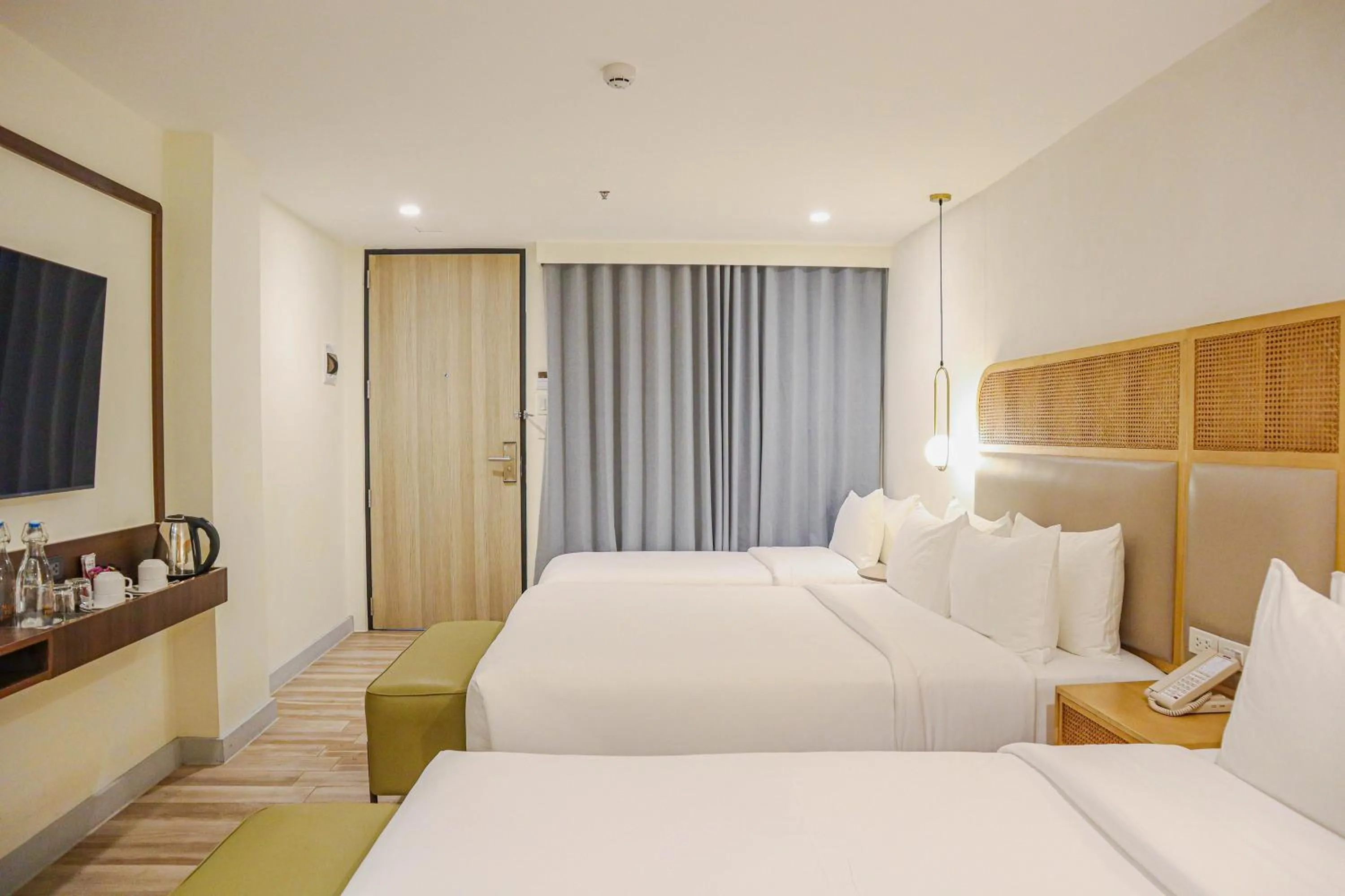 Bed in Mandarin Nest Boracay