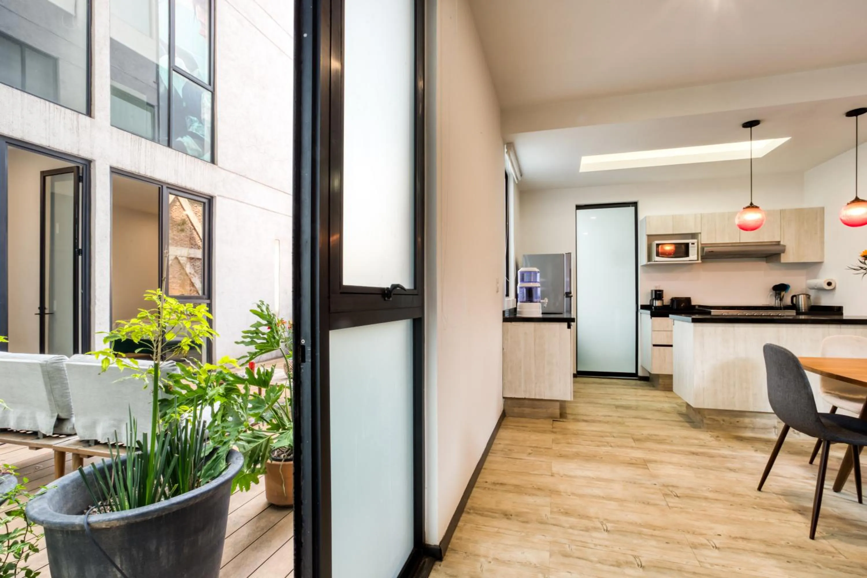 Toilet in MEDELLIN by Mr W