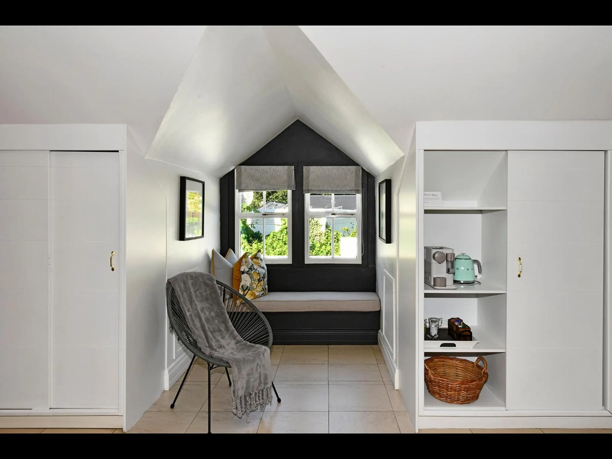 Seating area, Bed in Ashbourne Boutique Guest House