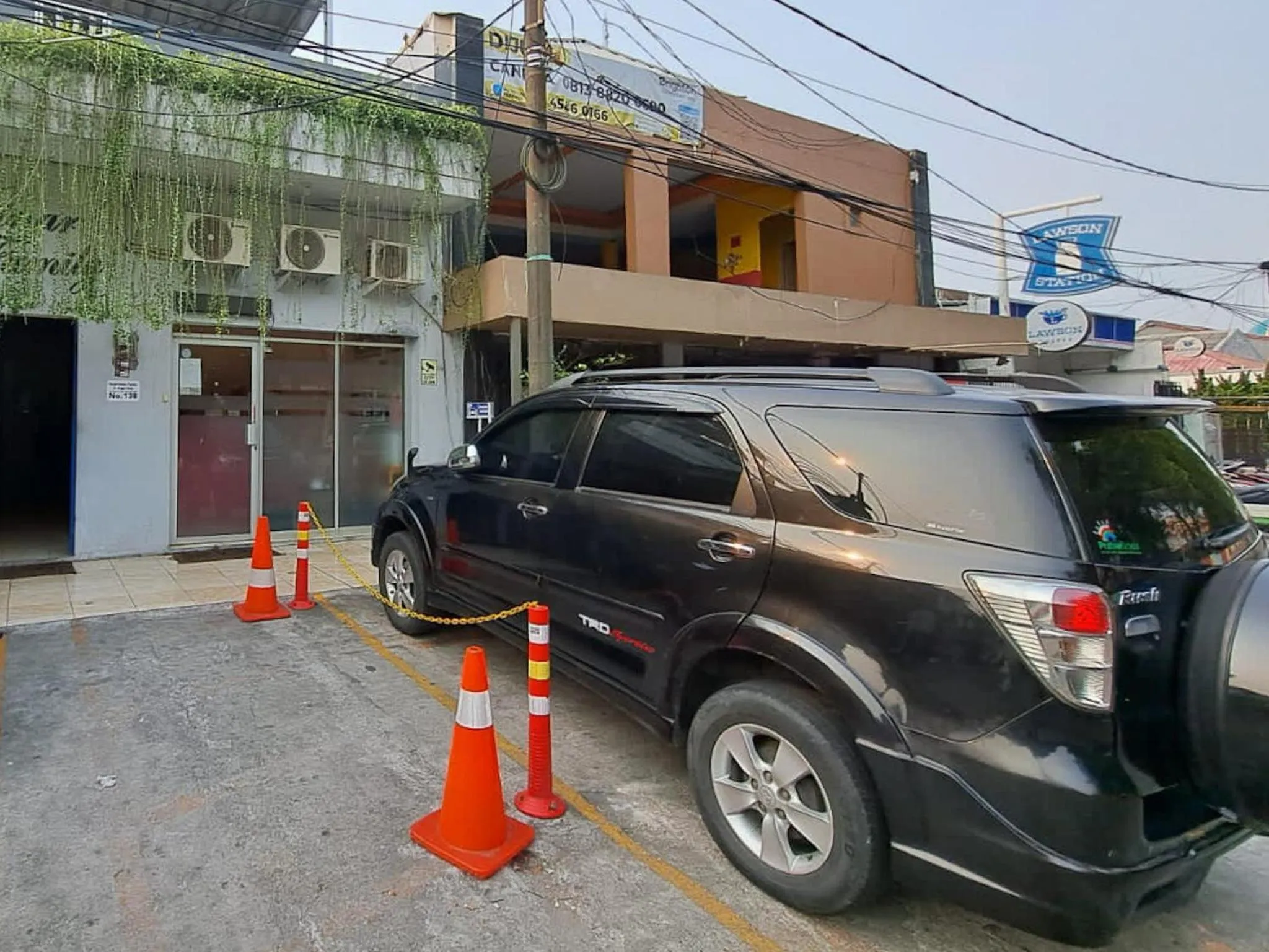 Property building in Hotel Dinar Family