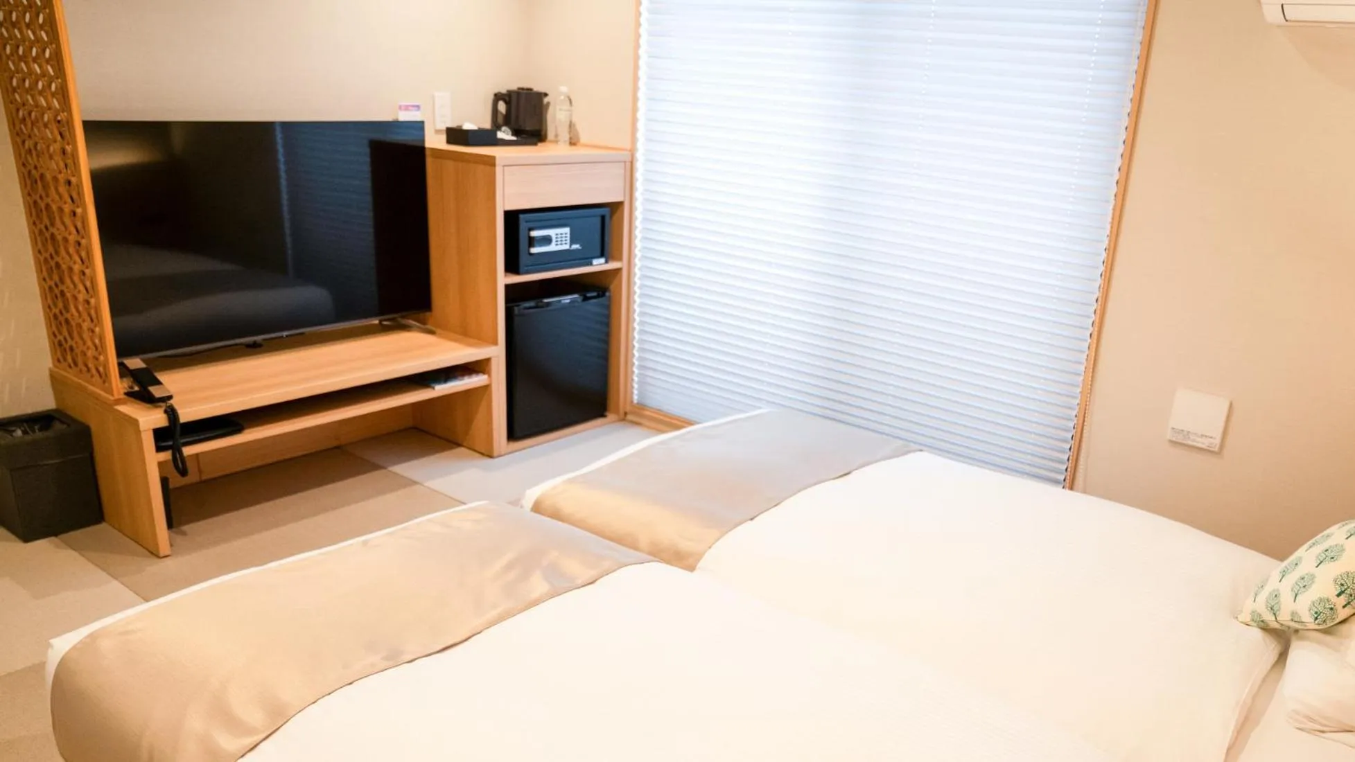 Photo of the whole room, Bed in Tabist kiki HOTEL KYOTO Gojo Karasuma