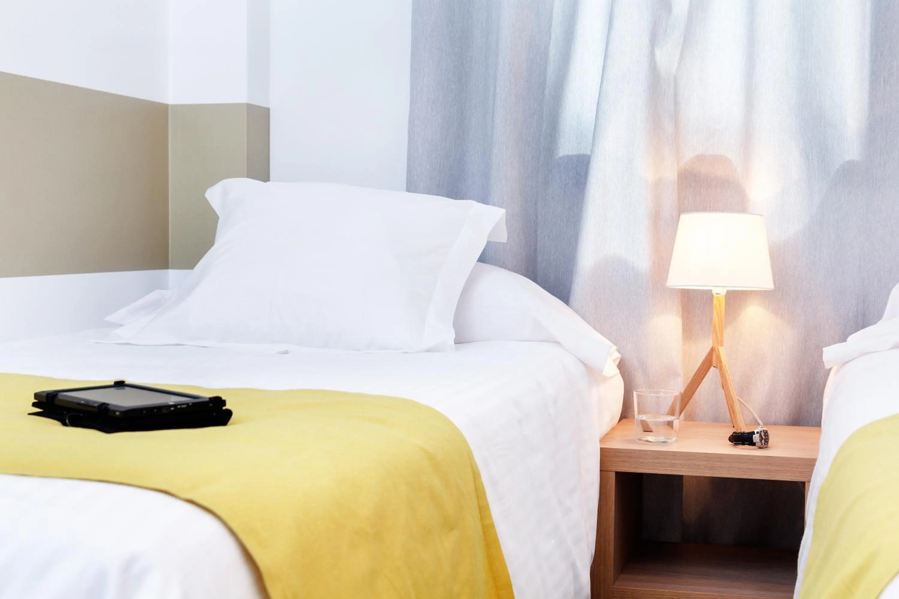 Decorative detail, Bed in Feelathome Plaza Apartments