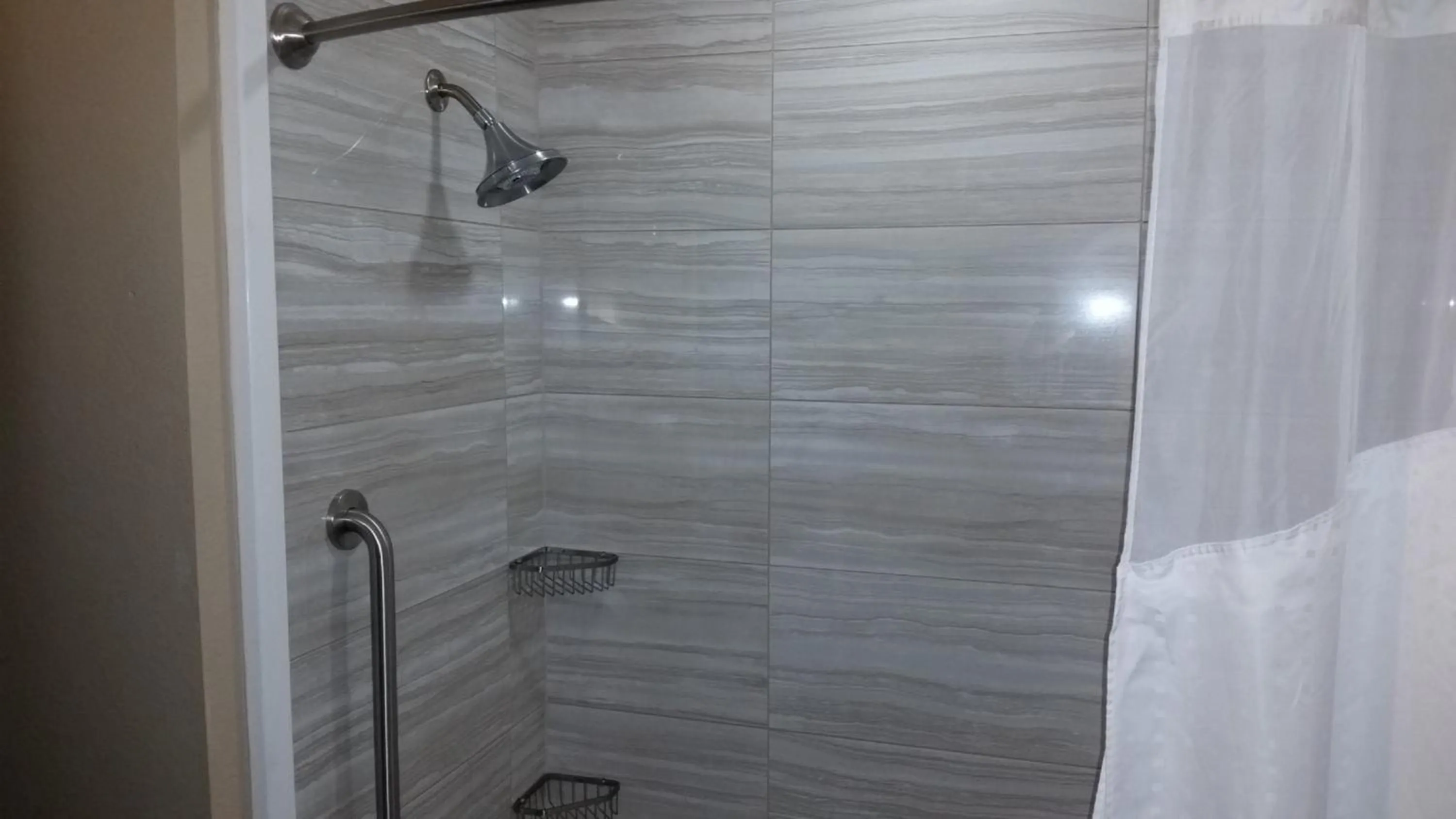 Bathroom in Holiday Inn Express and Suites Atascocita - Humble - Kingwood by IHG