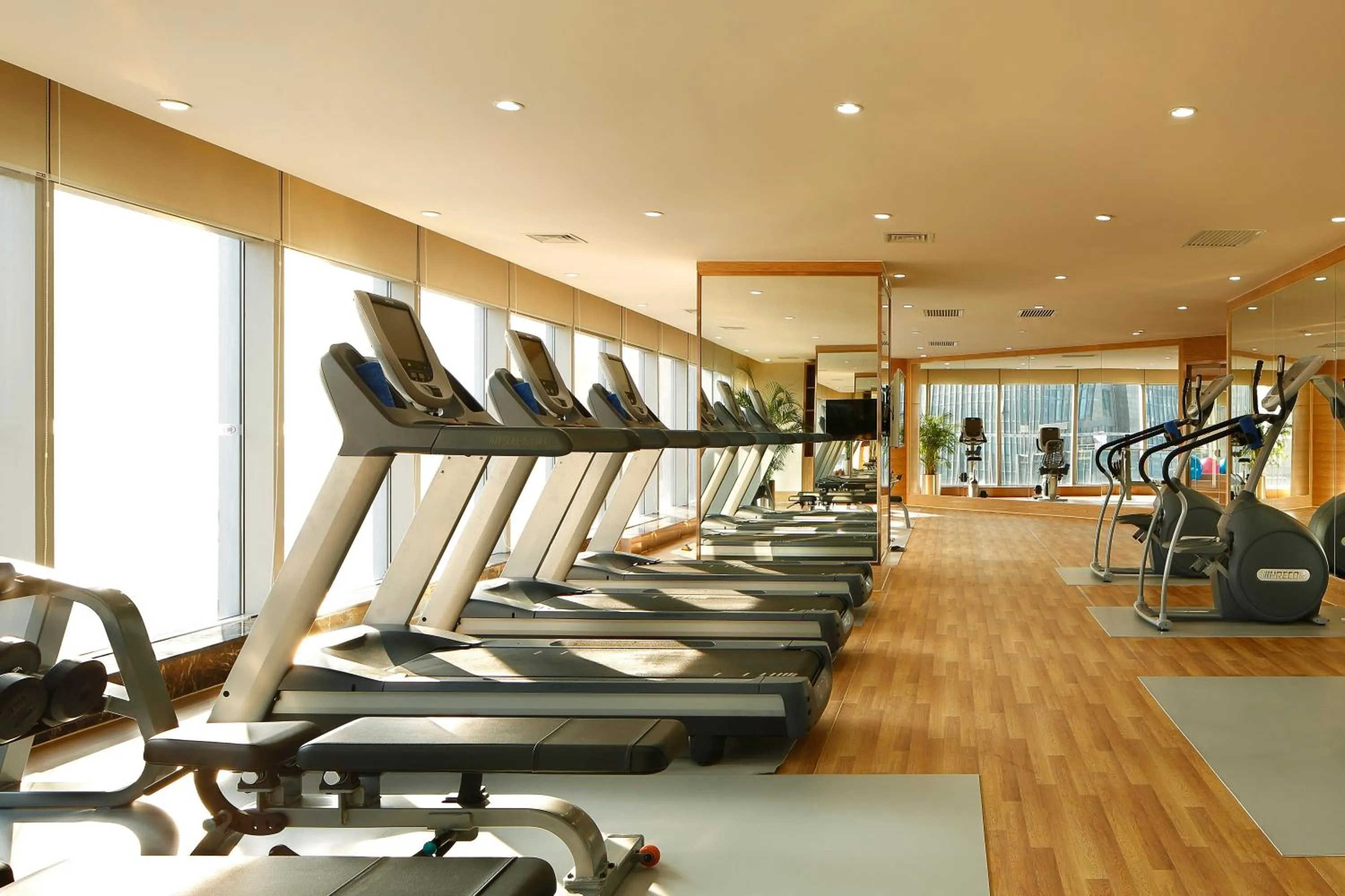 Fitness centre/facilities, Fitness Center/Facilities in Crowne Plaza Shaoxing, an IHG Hotel