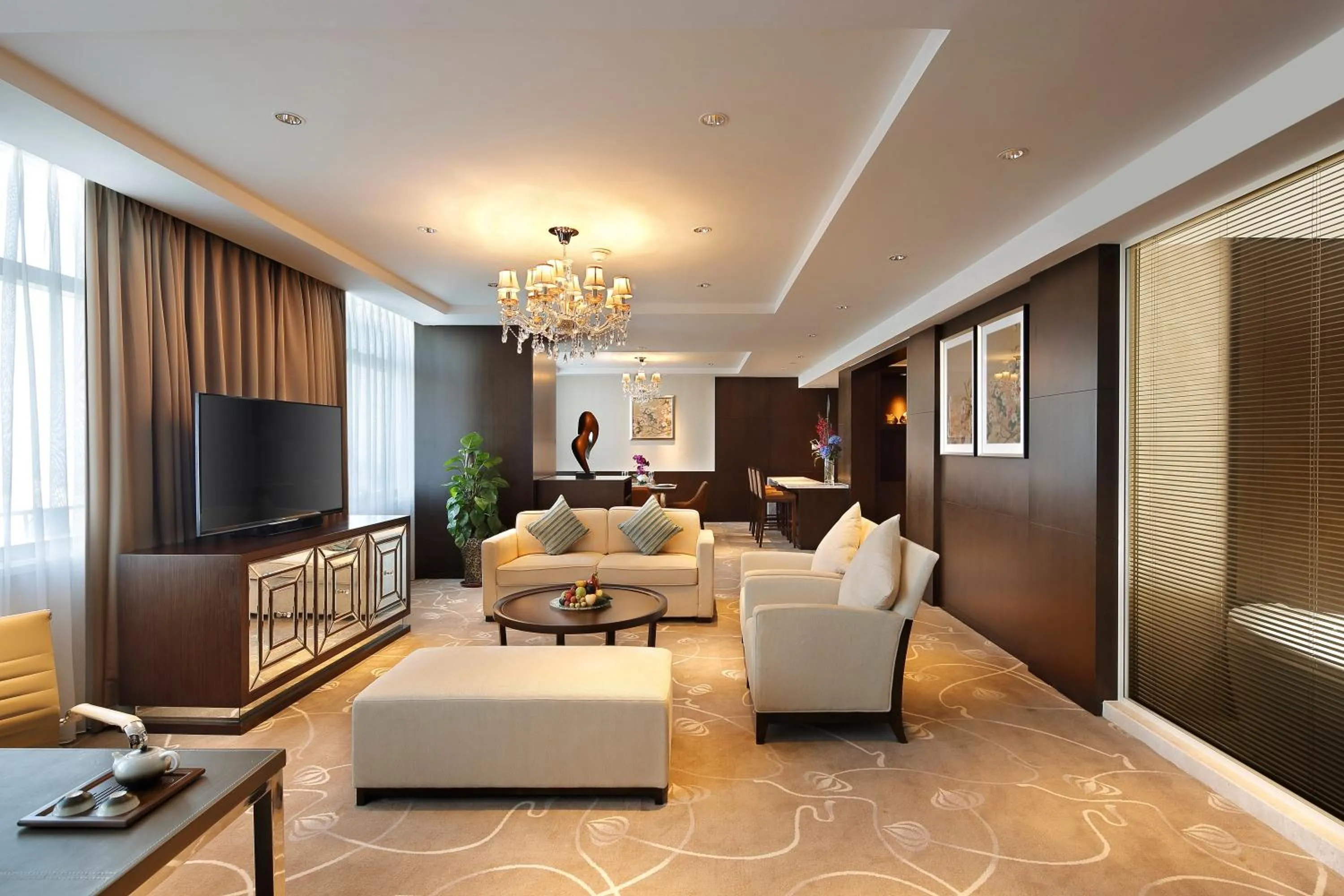 Photo of the whole room, Seating Area in Crowne Plaza Shaoxing, an IHG Hotel