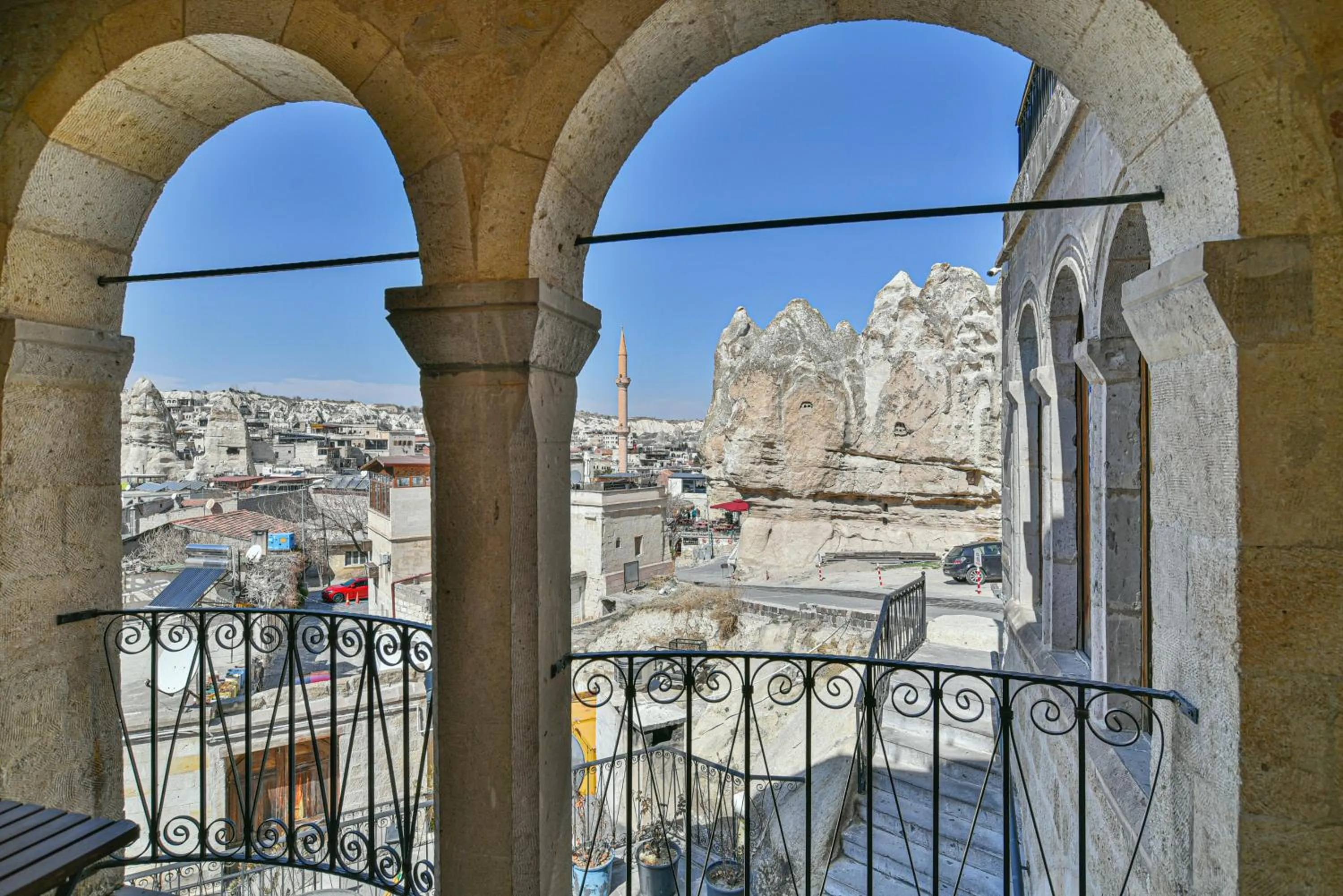 Balcony/Terrace in Elegance Cave Suites & Restaurant