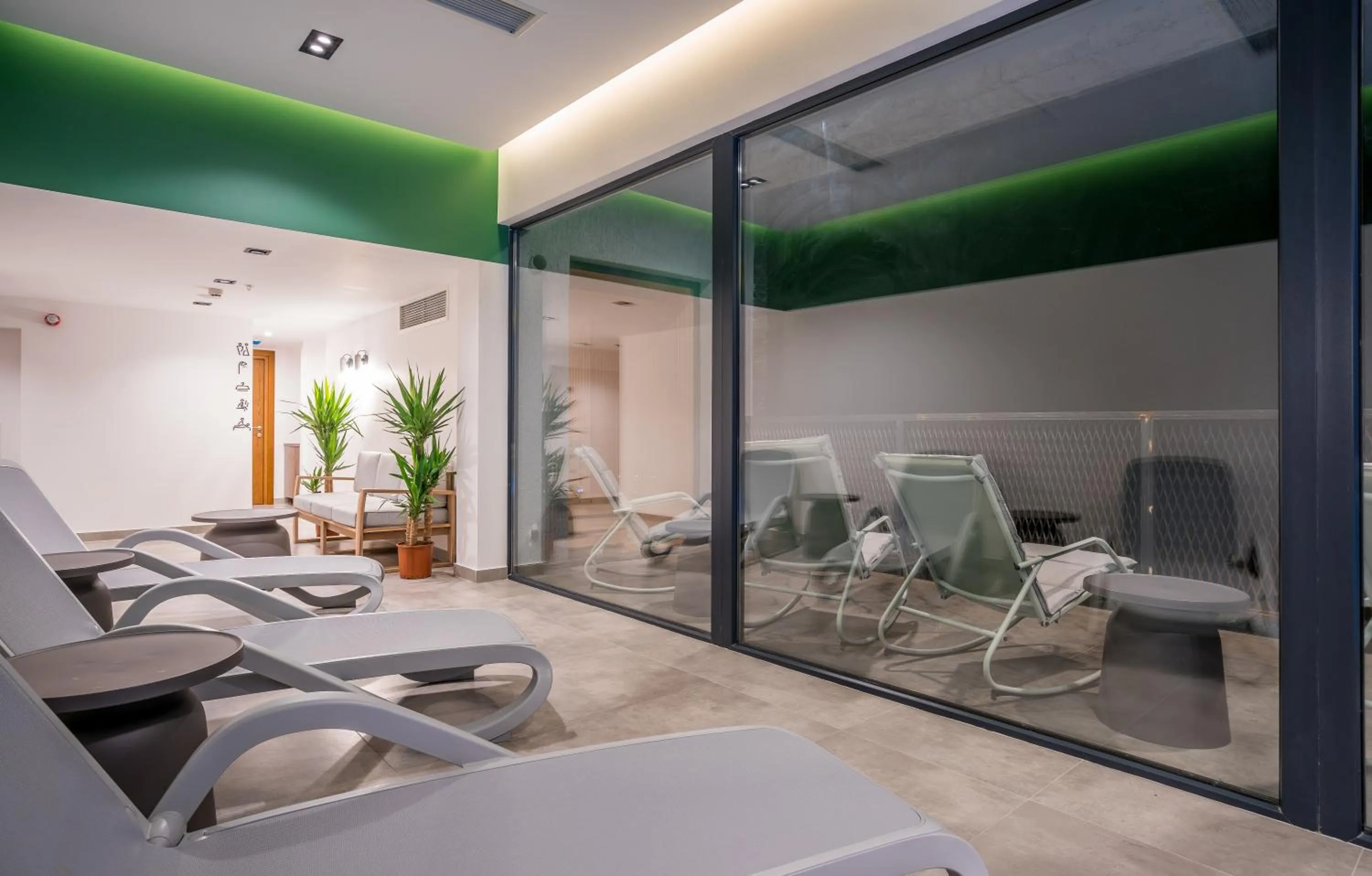 Swimming pool in Step Inn - Kazbegi