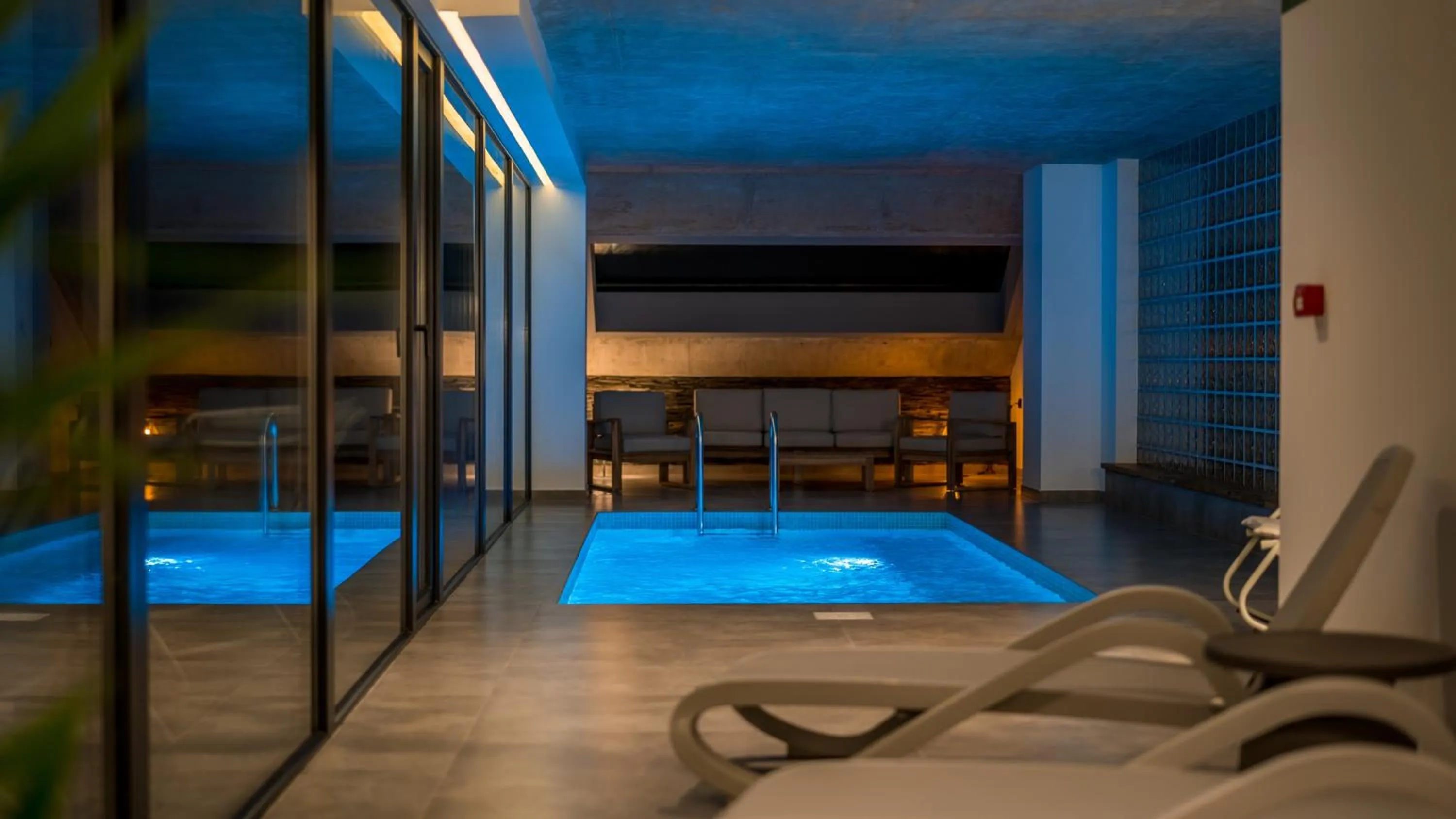 Swimming pool in Step Inn - Kazbegi