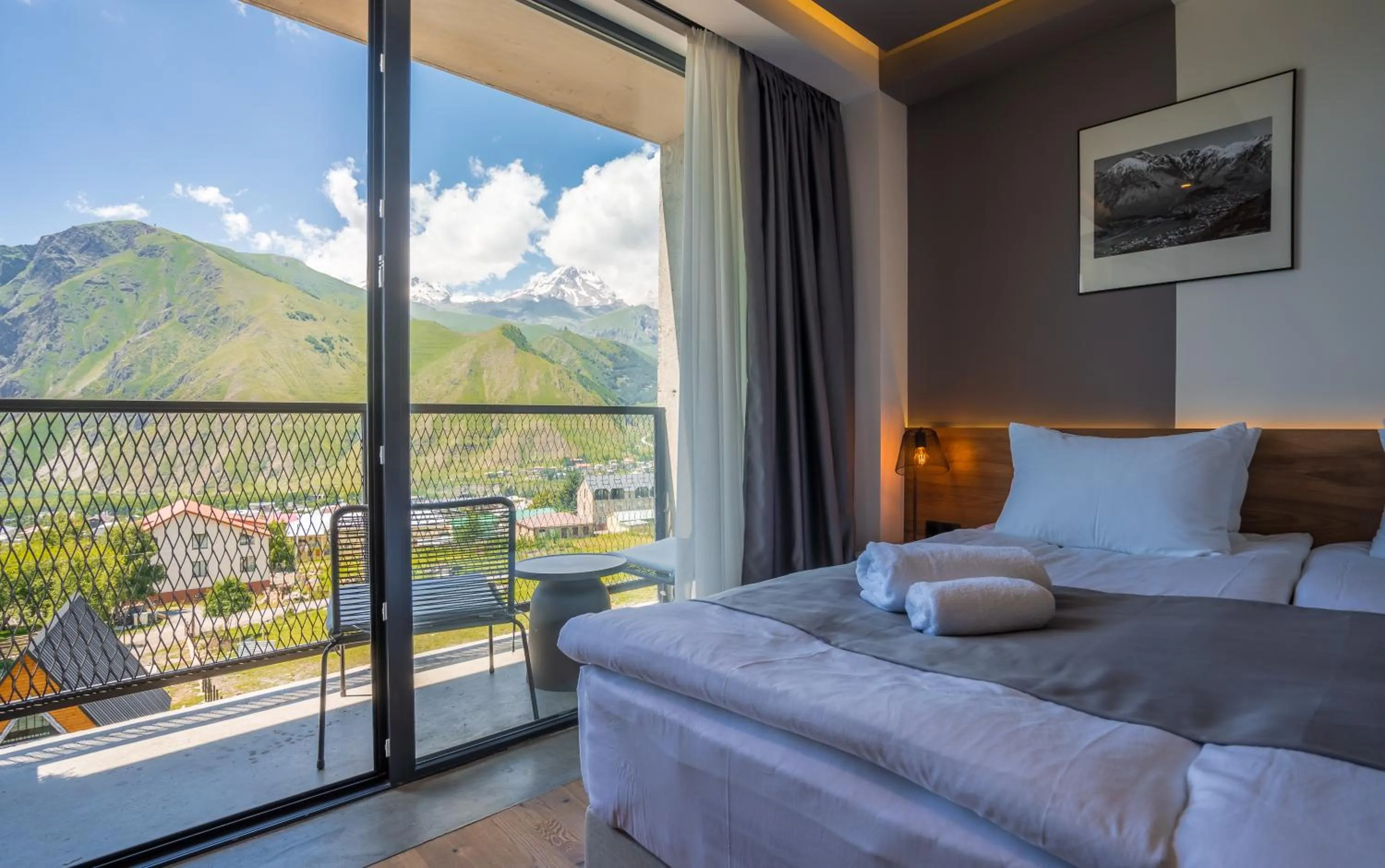 Balcony/Terrace, Bed in Step Inn - Kazbegi