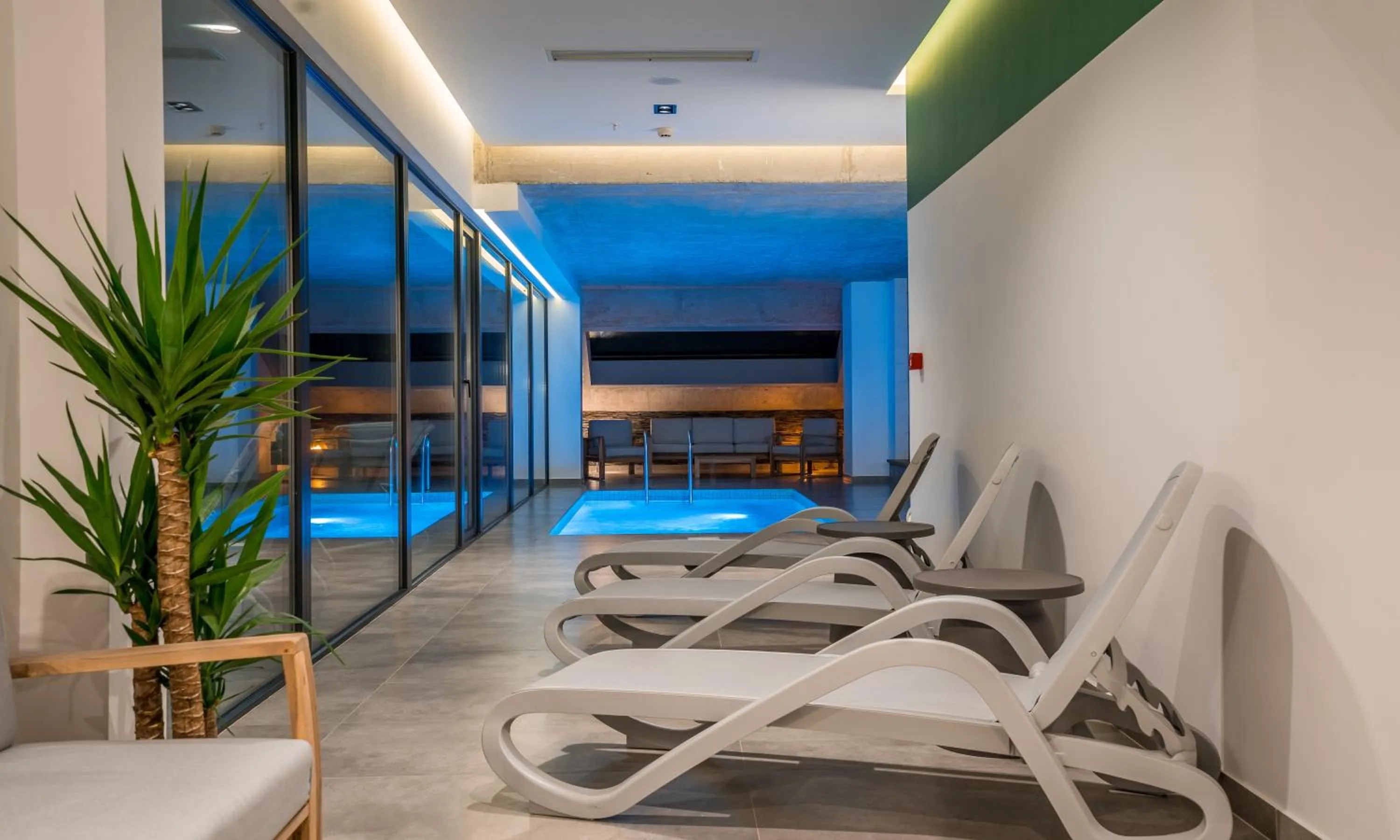 Swimming pool in Step Inn - Kazbegi