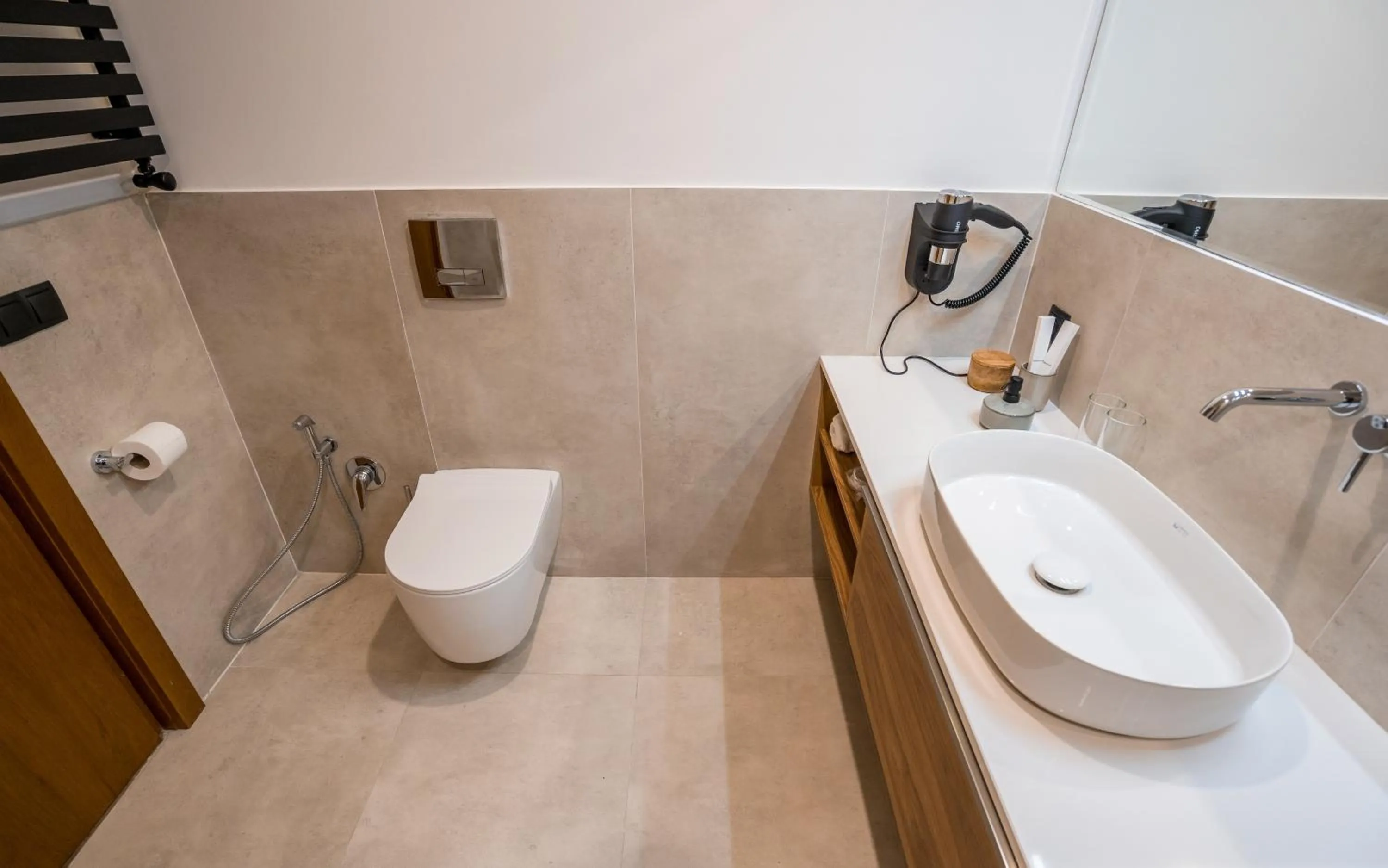 Toilet in Step Inn - Kazbegi