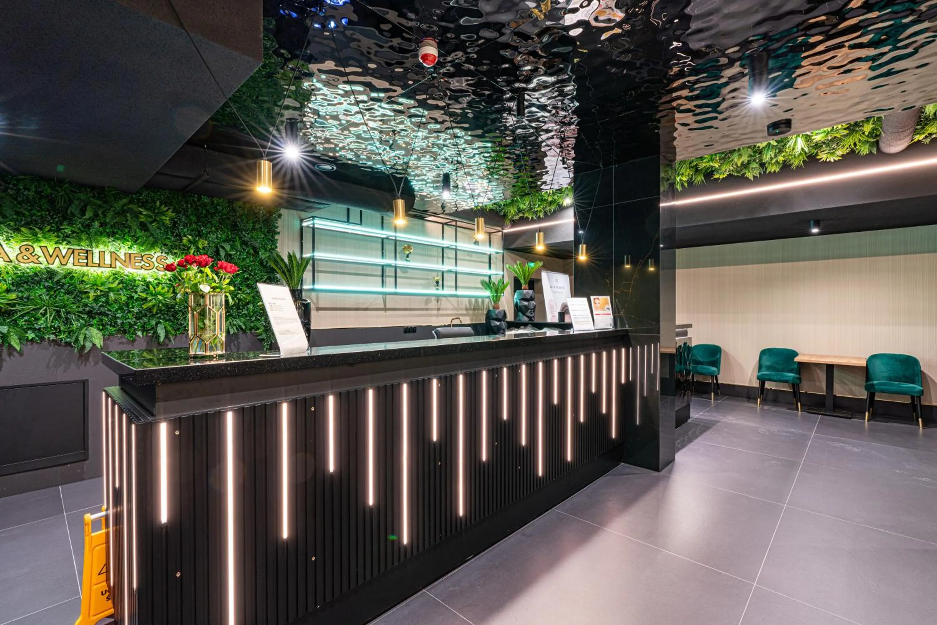 Hot Tub in Aparthotel Diamond SPA Aqua