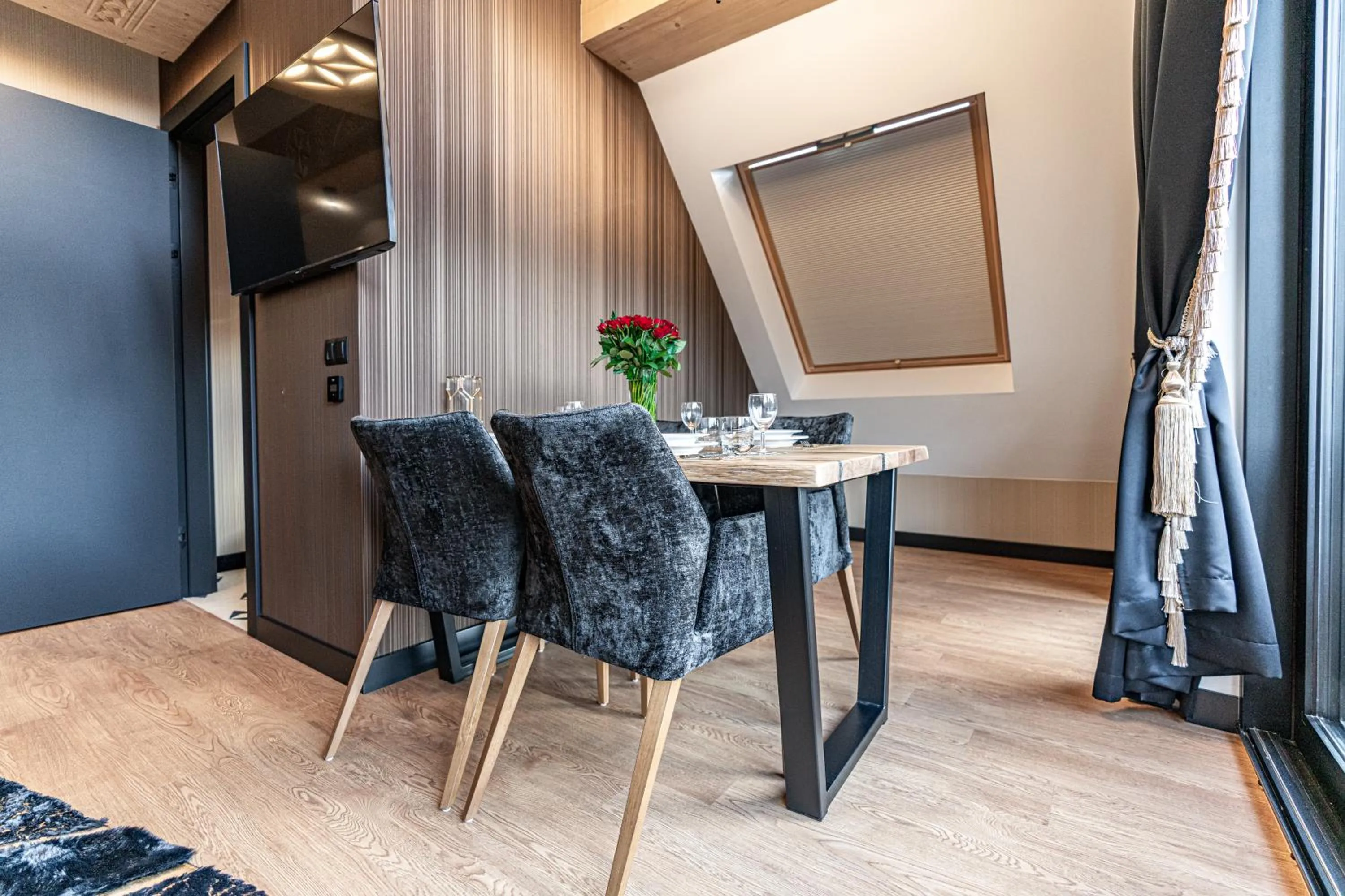 TV and multimedia in Aparthotel Diamond SPA Aqua