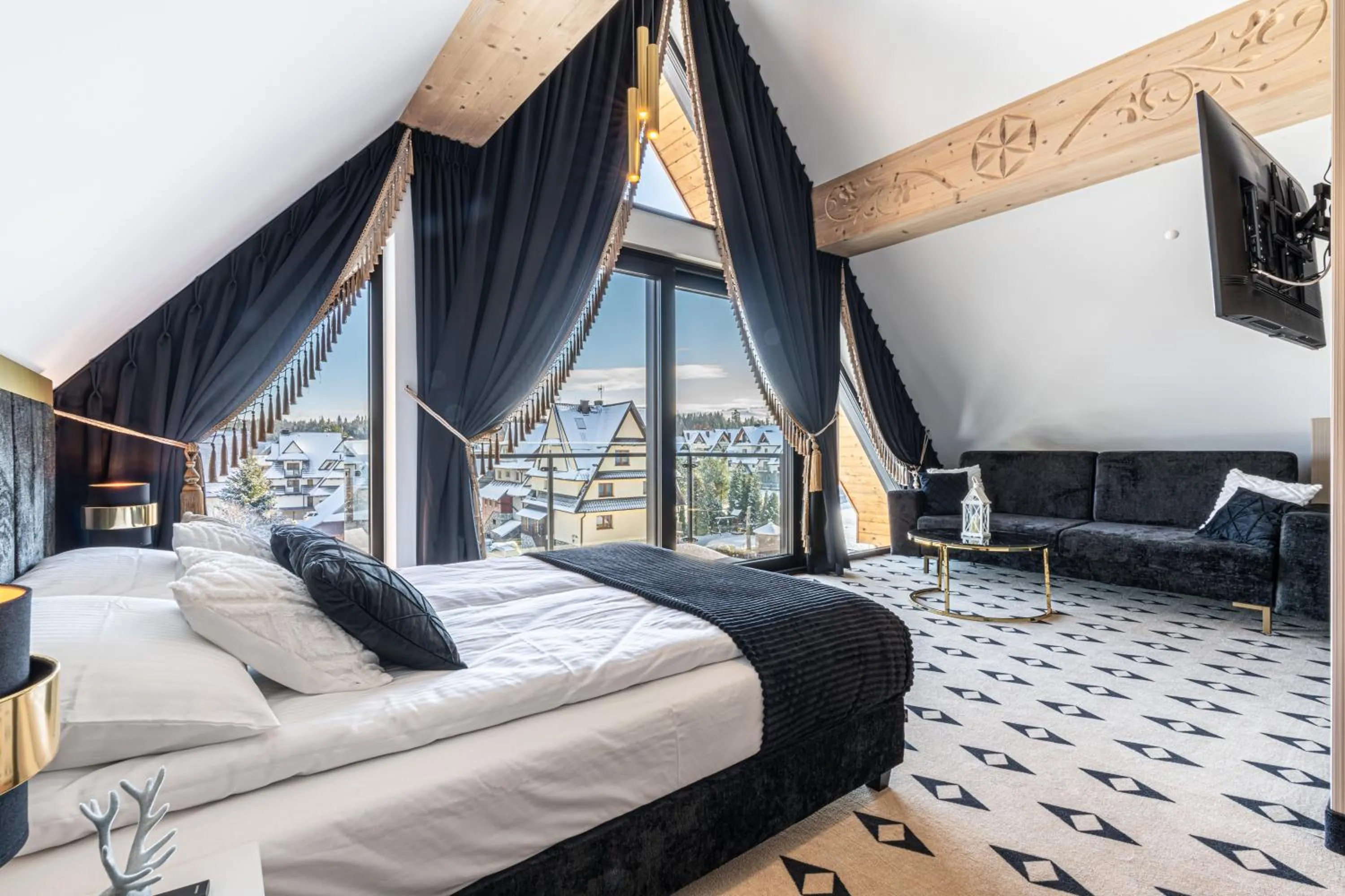 Communal lounge/ TV room, Bed in Aparthotel Diamond SPA Aqua