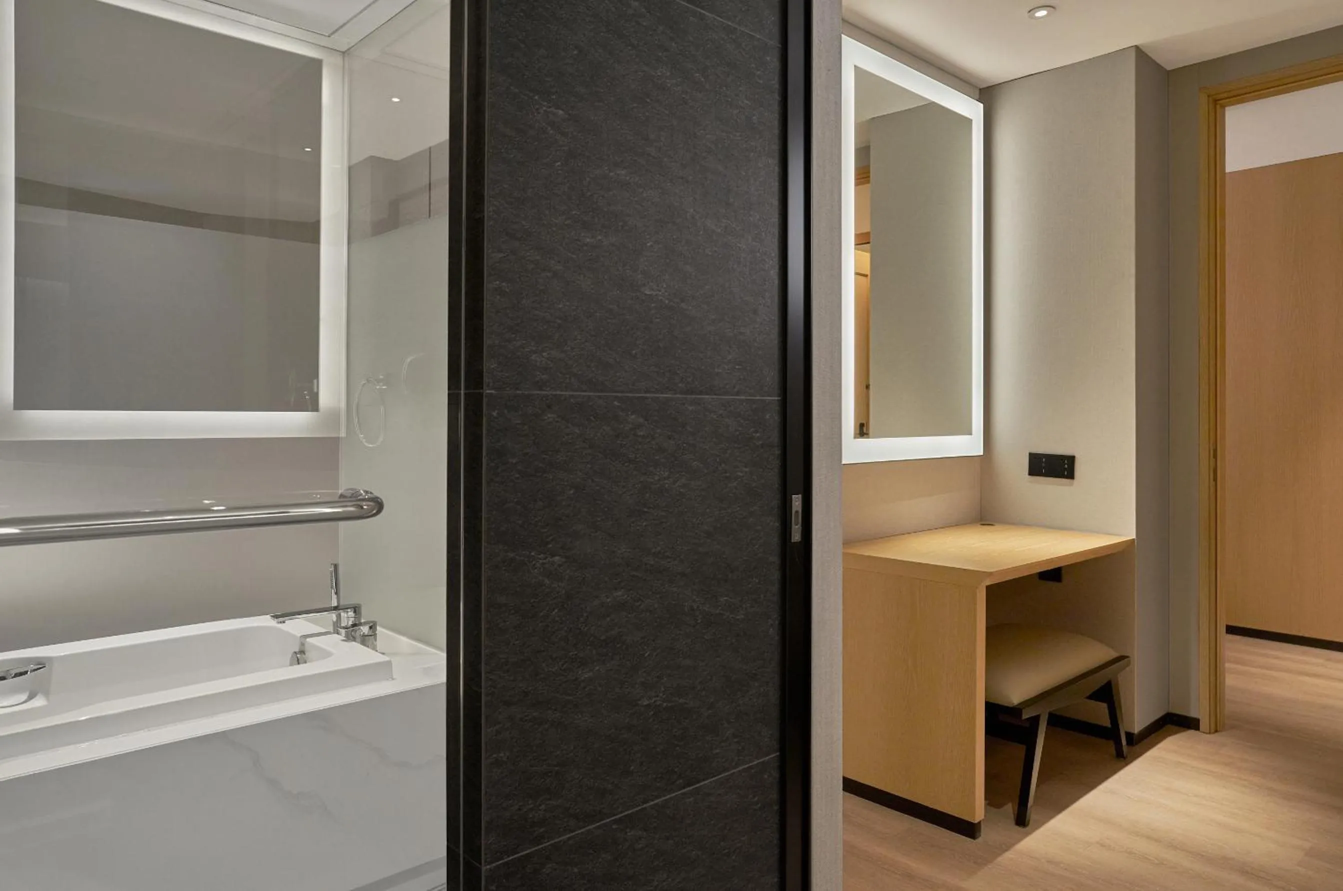 Hyatt Place Yantai Development Zone