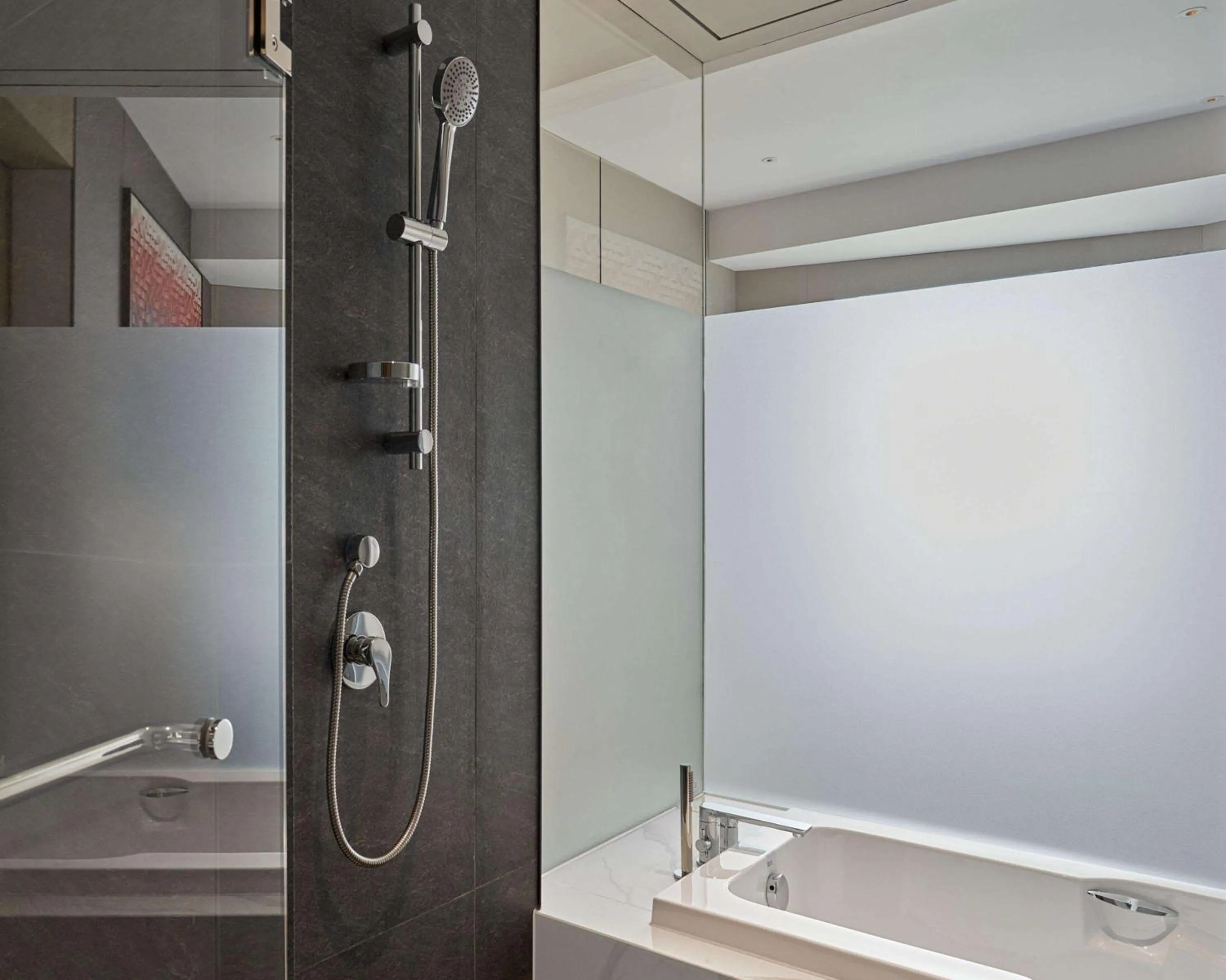 Bathroom in Hyatt Place Yantai Development Zone
