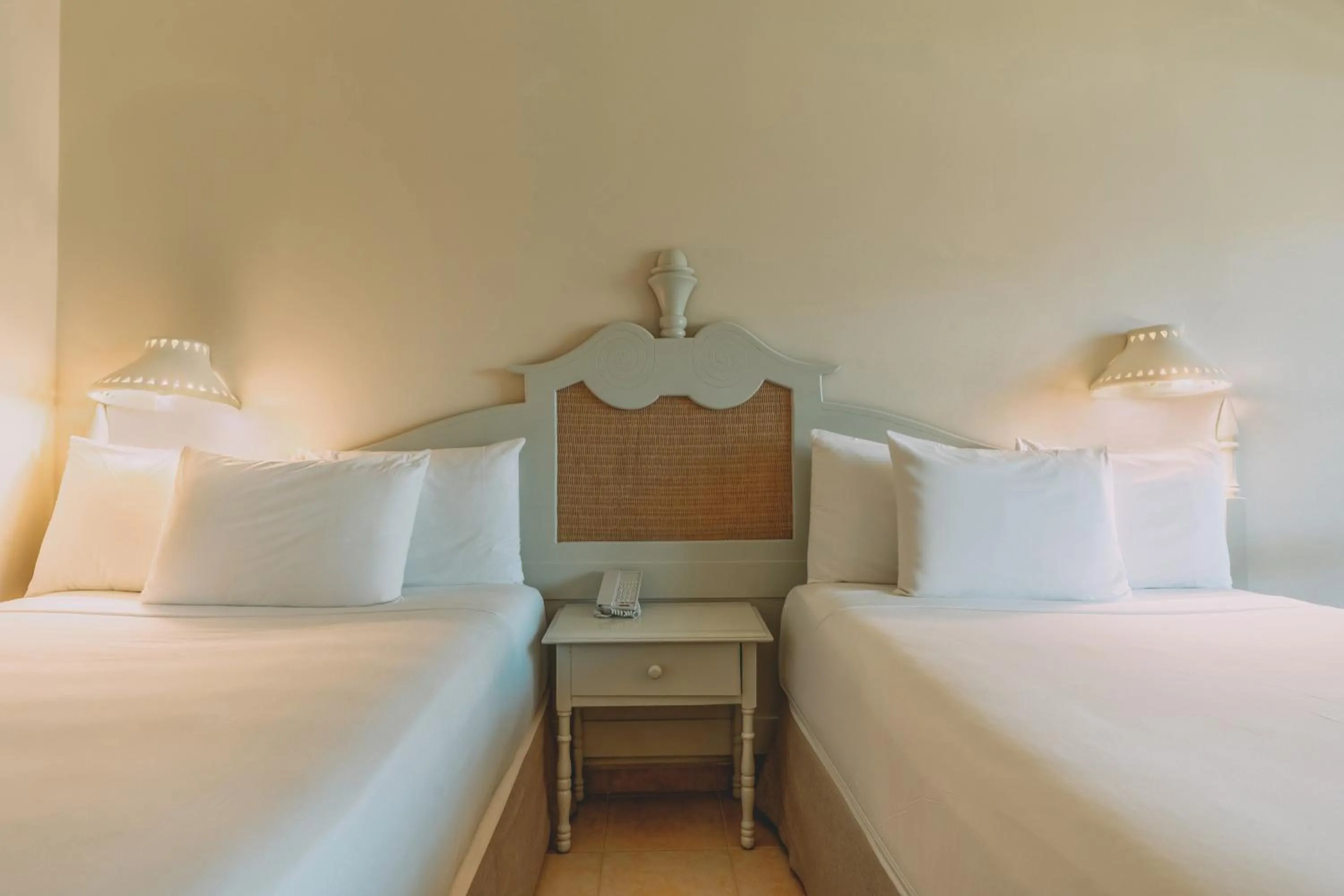 Bed in Iberostar Waves Costa Dorada - All Inclusive