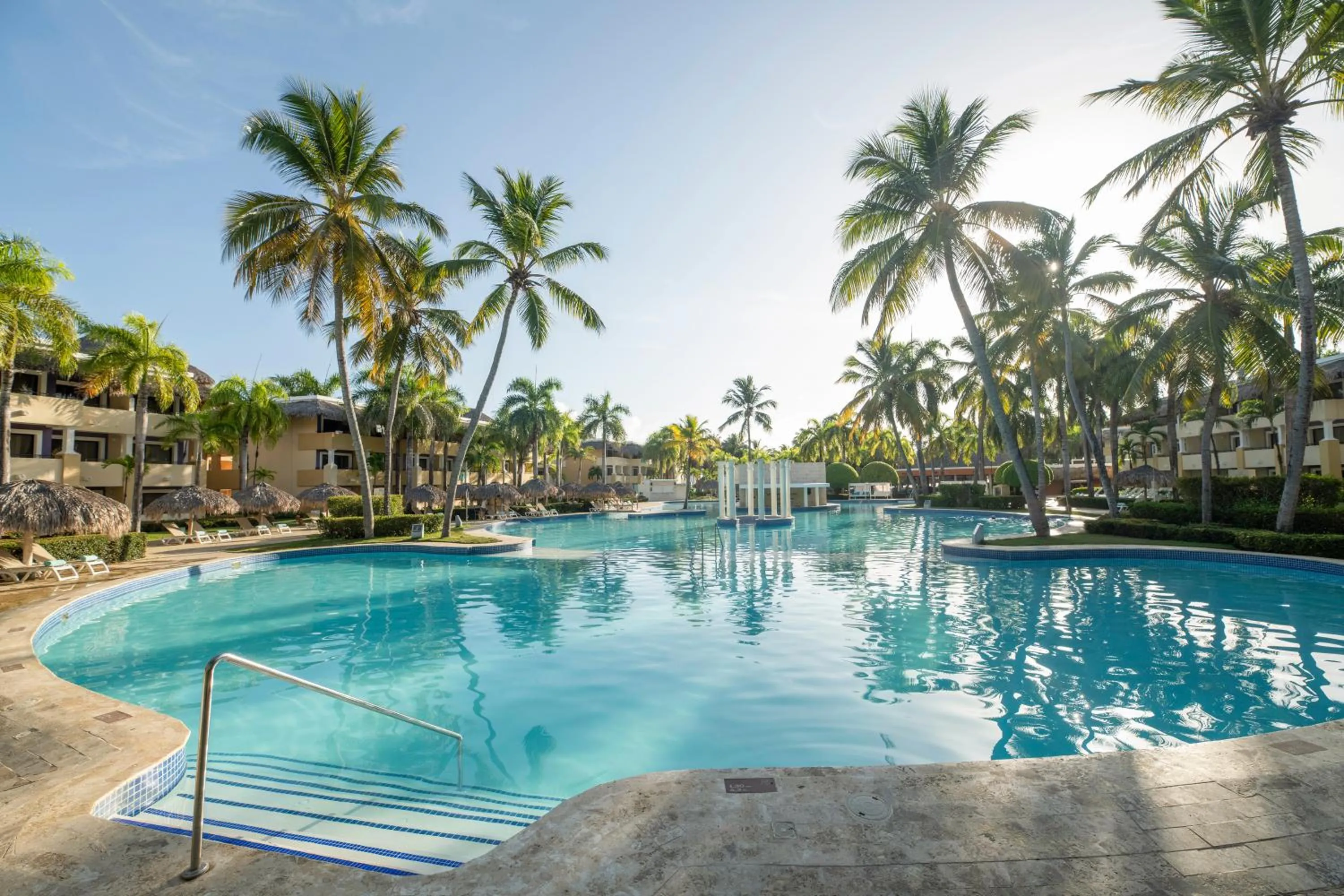 Swimming pool in Iberostar Waves Costa Dorada - All Inclusive