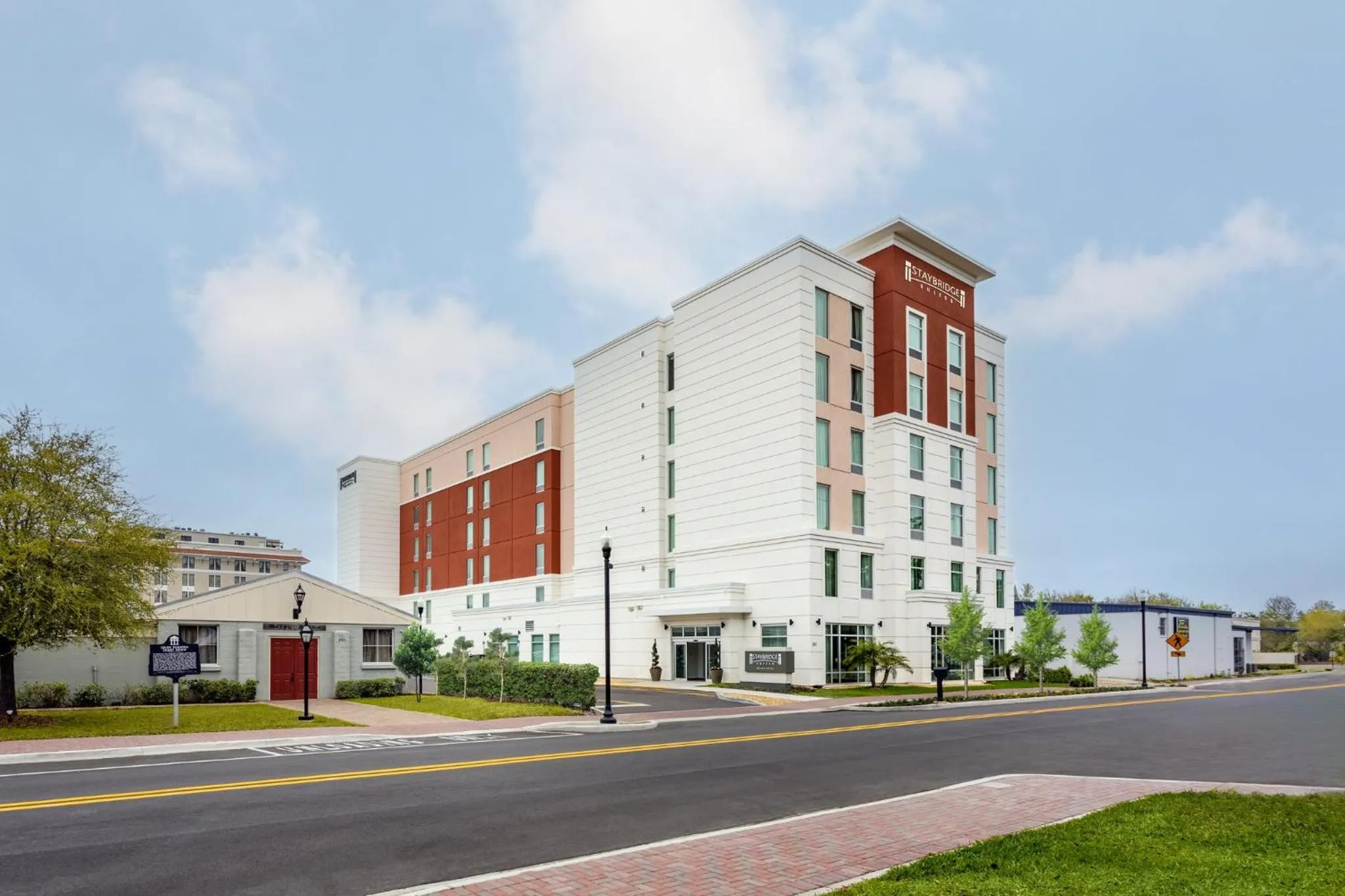 Property building in Staybridge Suites Winter Haven - Auburndale