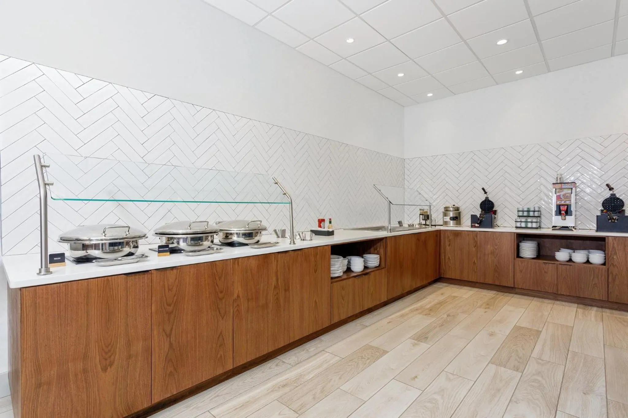 Breakfast in Staybridge Suites Winter Haven - Auburndale