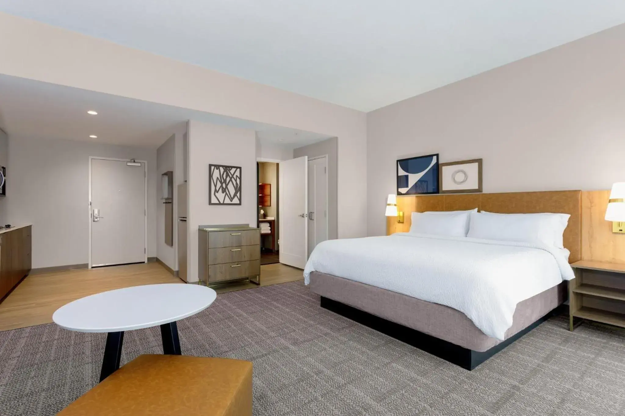 Standard Suite in Staybridge Suites Winter Haven - Auburndale Standard Suite in Staybridge Suites Winter Haven - Auburndale