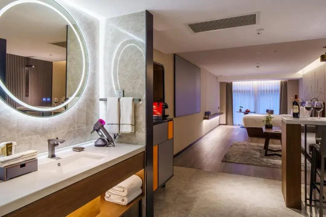 Bed in UrCove by HYATT Futian CBD