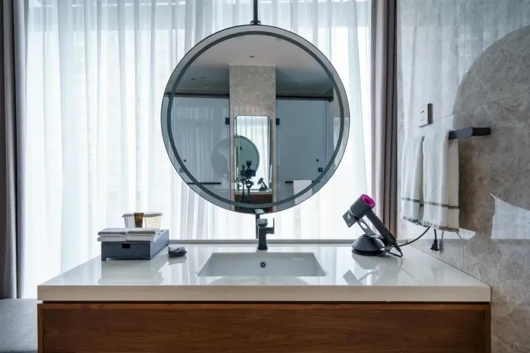 UrCove by HYATT Futian CBD