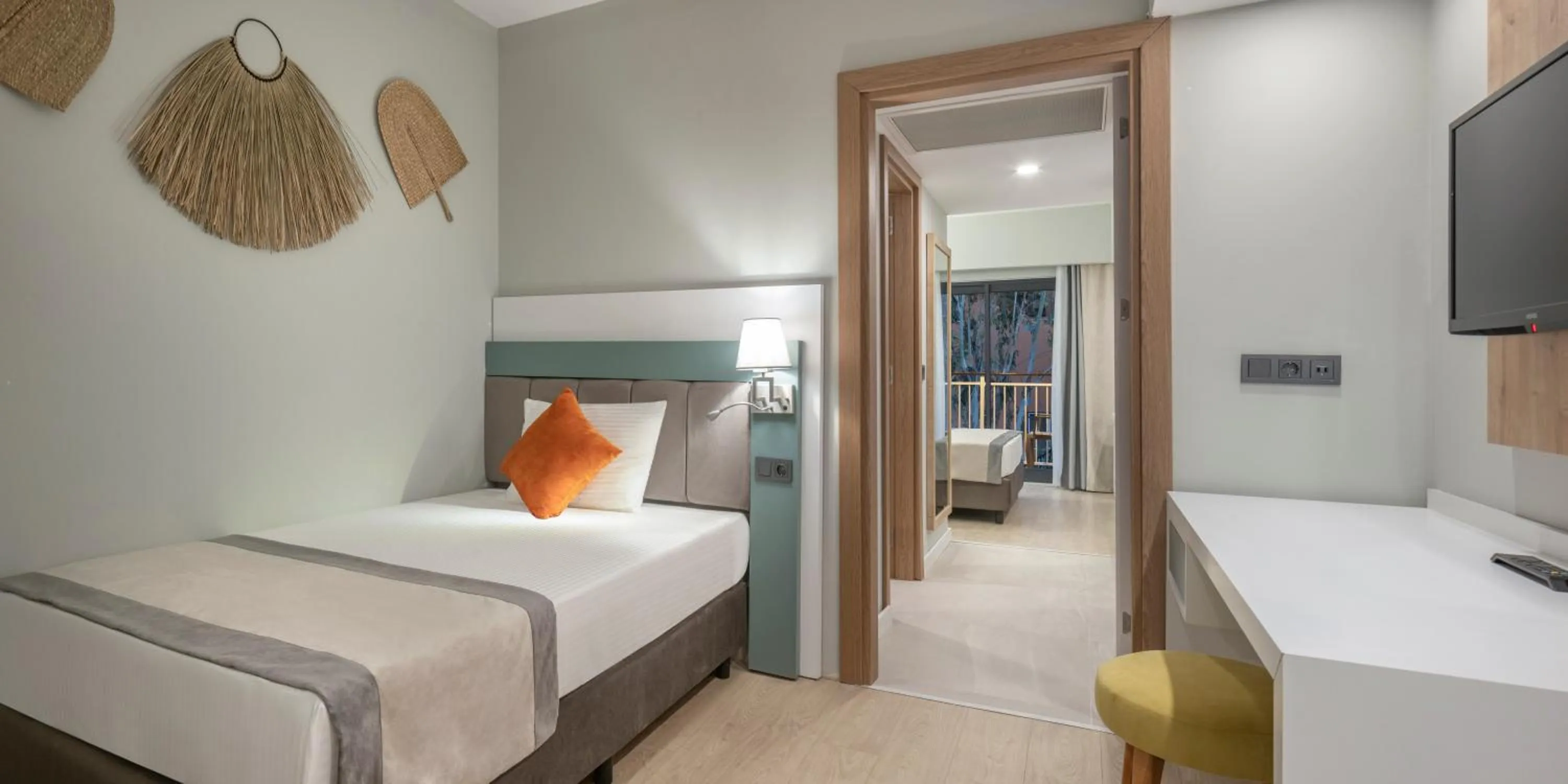 Photo of the whole room, Bed in Arcanus Hotels Trendline Side