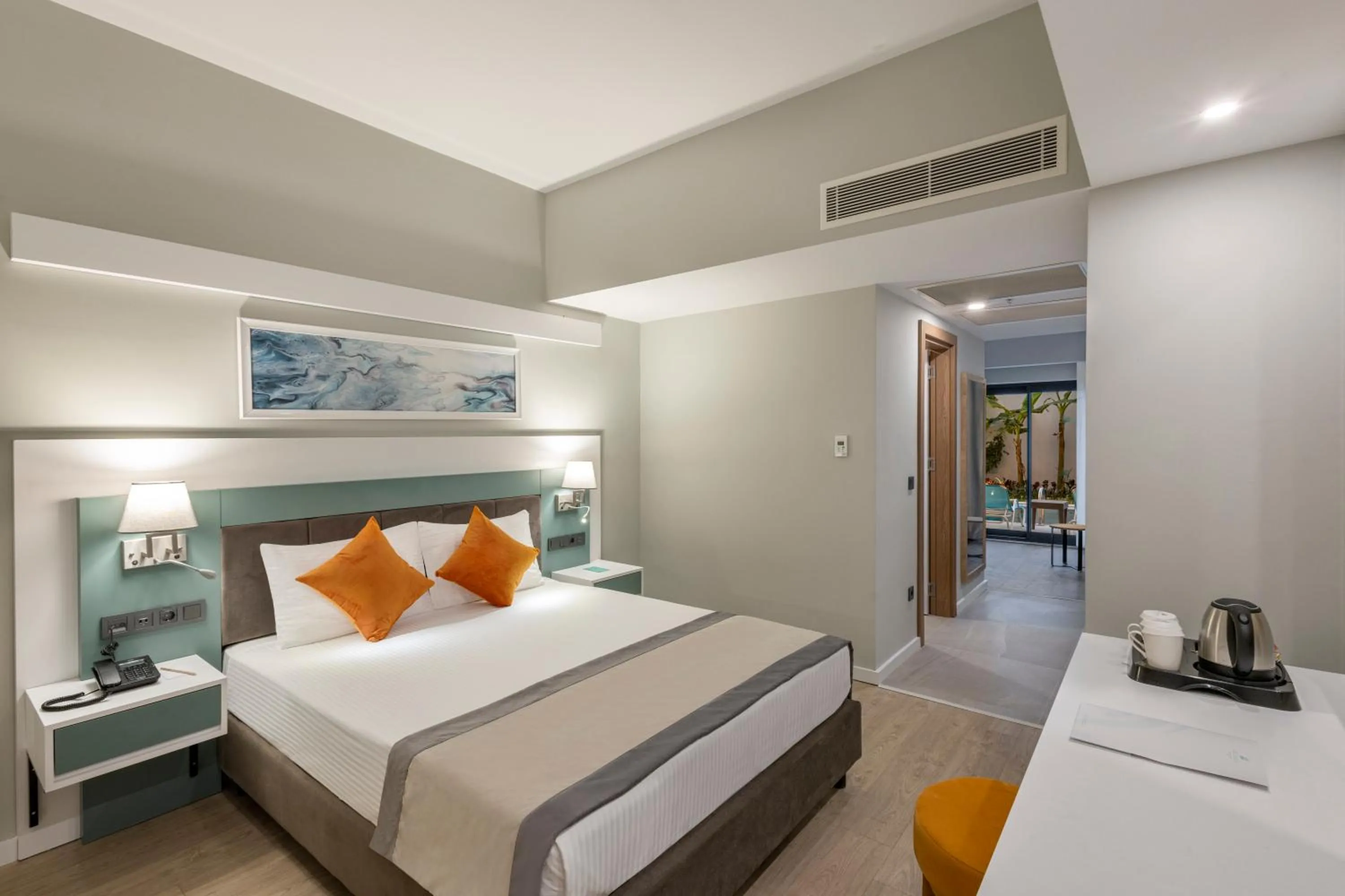 Photo of the whole room, Bed in Arcanus Hotels Trendline Side