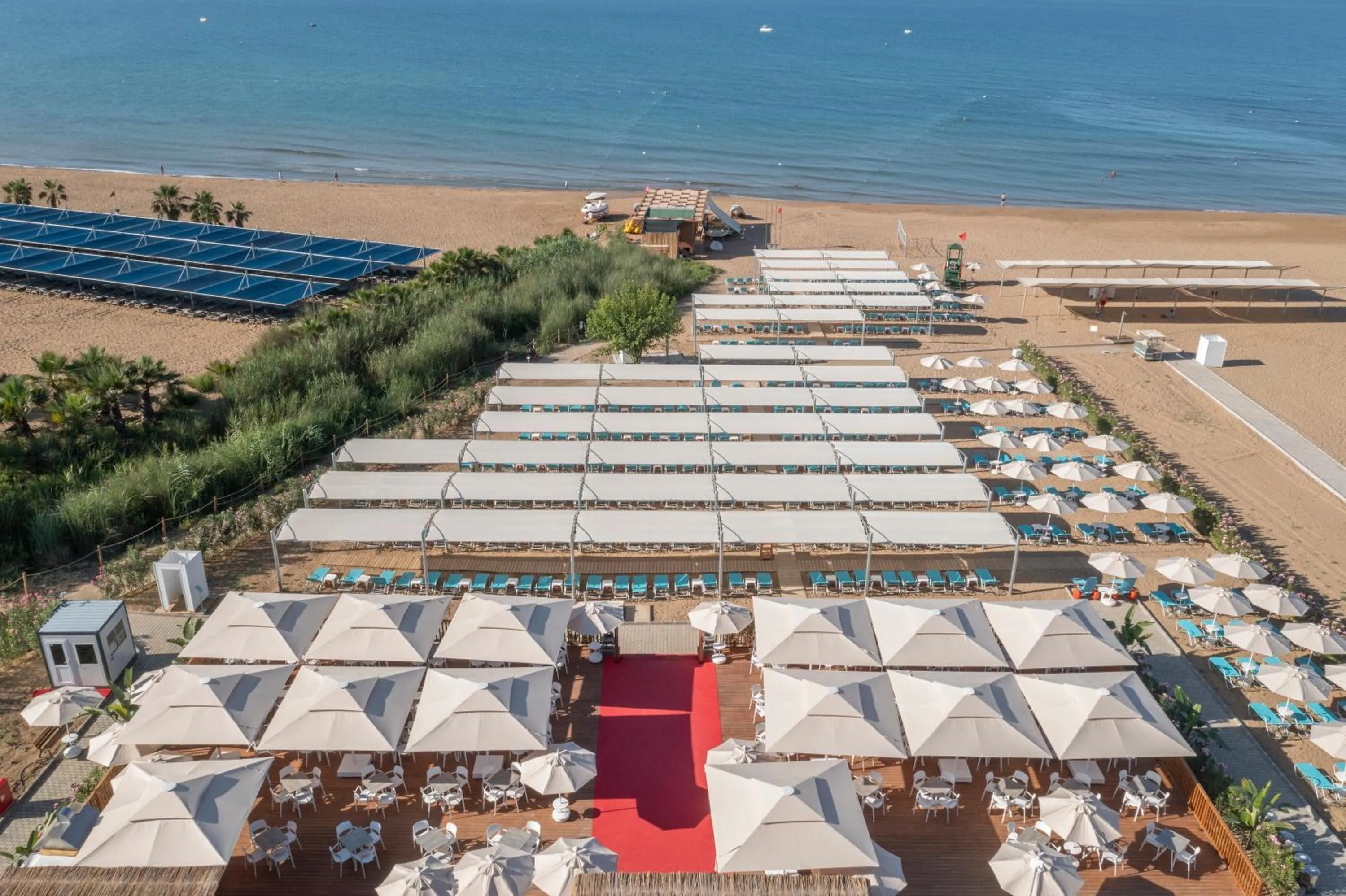Beach in Arcanus Hotels Trendline Side