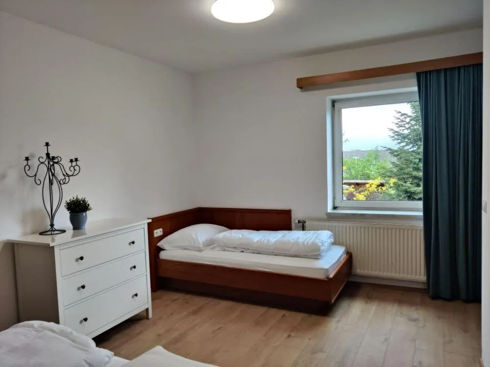 Bed in Neuhof