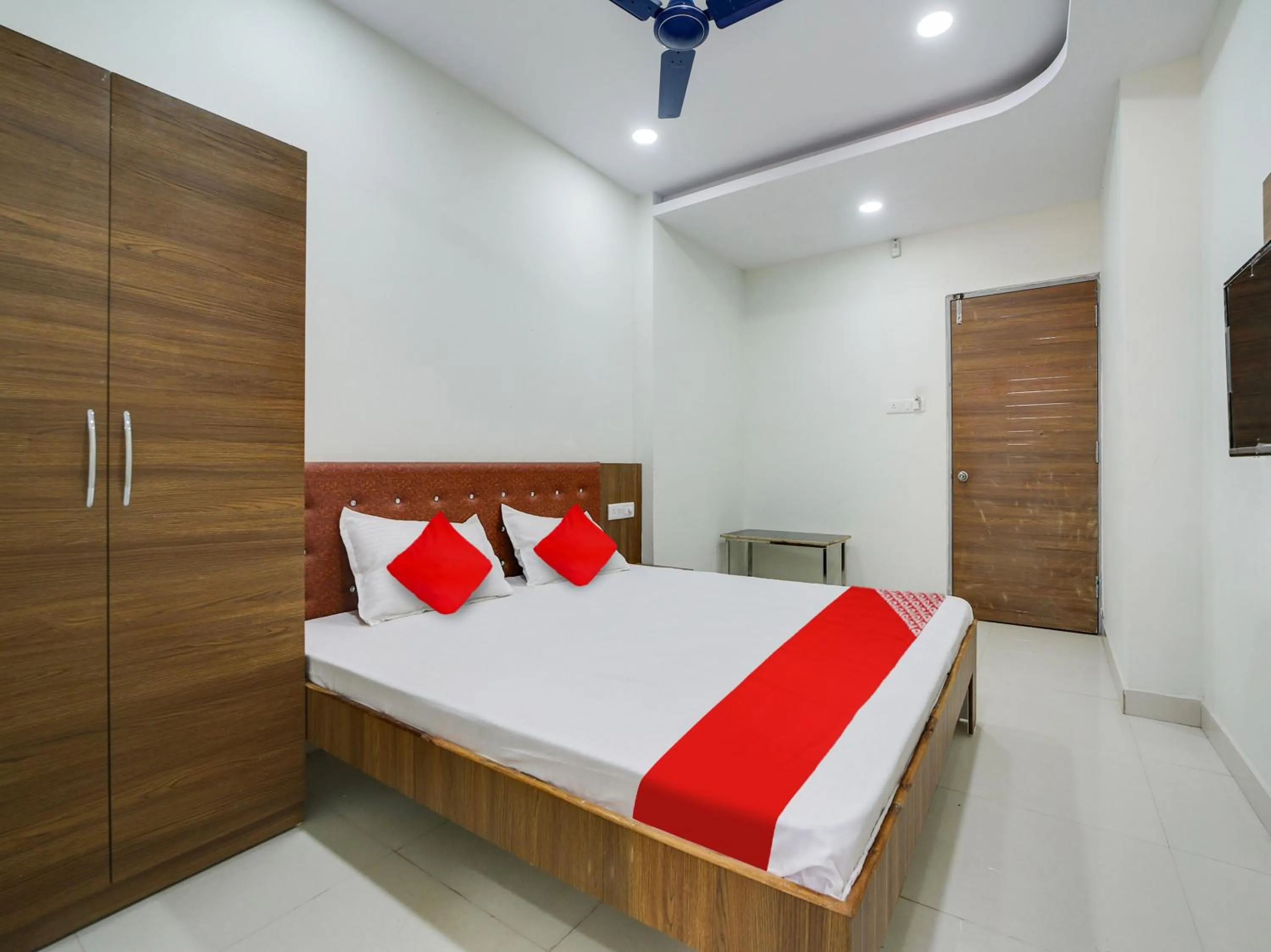 Bathroom in Super Hotel O Lalit And Marriage Garden